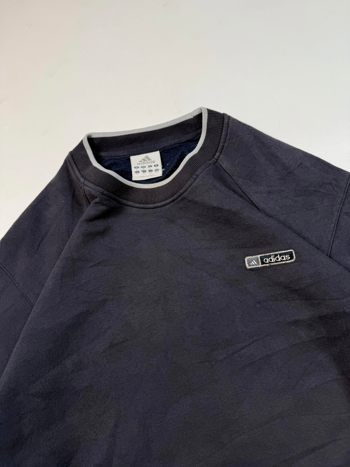 Vintage Adidas small logo sweatshirt (L)
