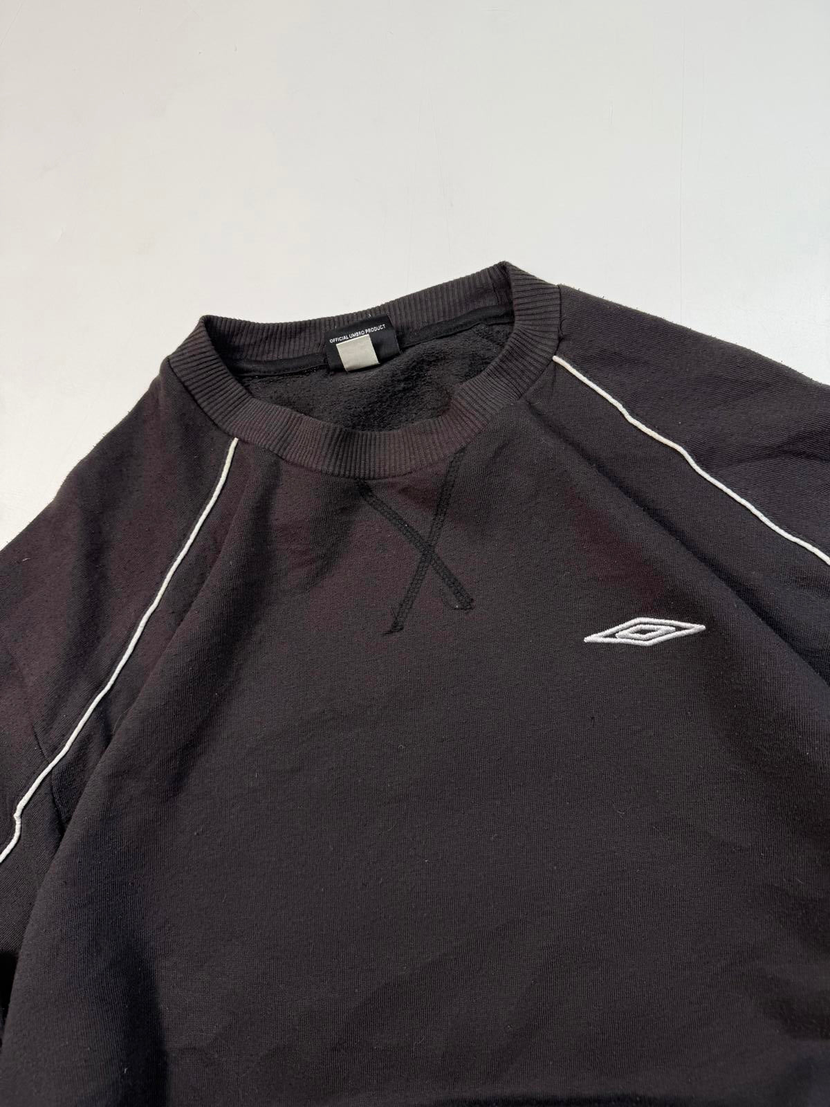 Vintage Umbro small logo sweatshirt (L)