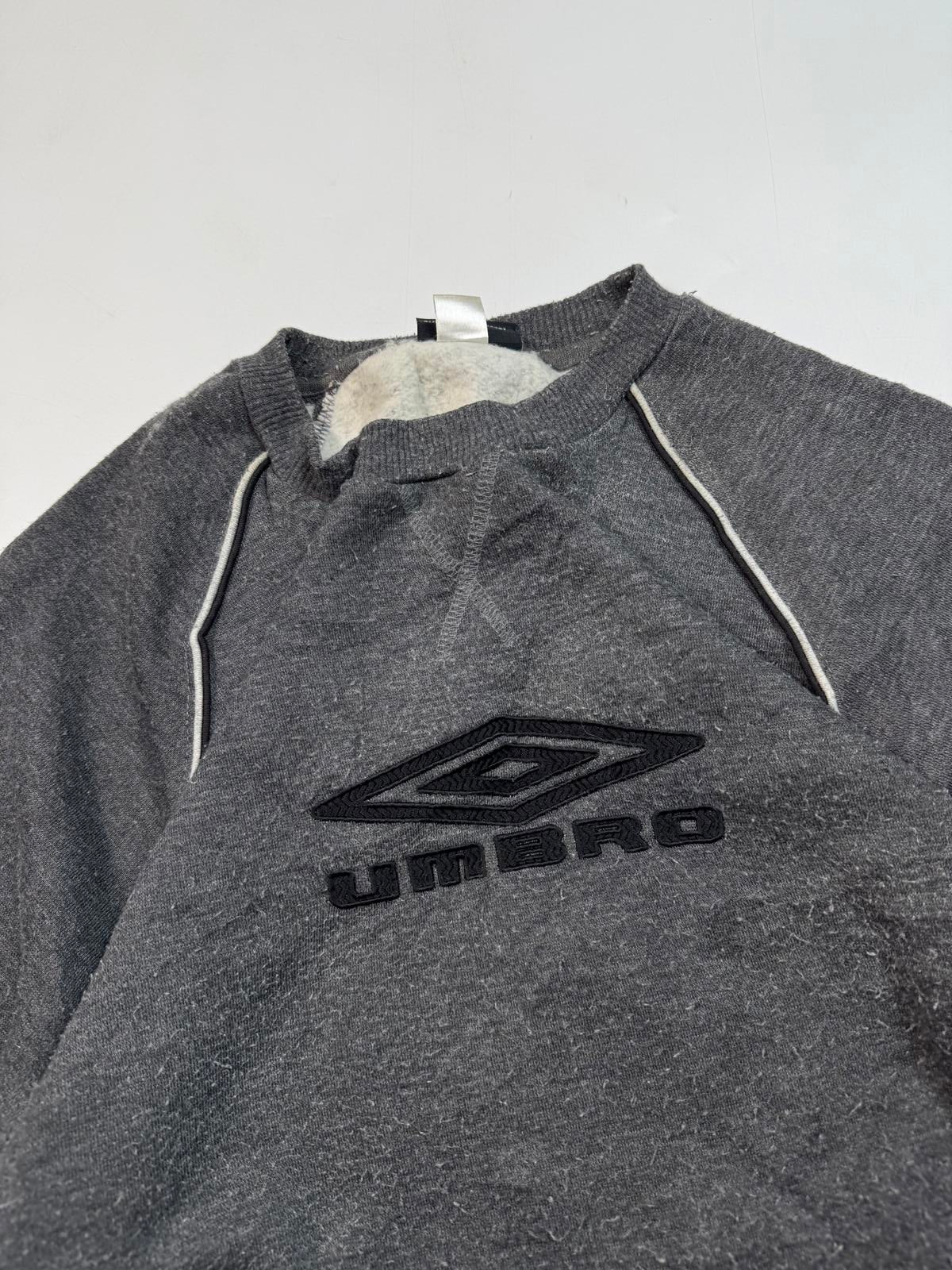 Vintage Umbro centre logo sweatshirt (XS)