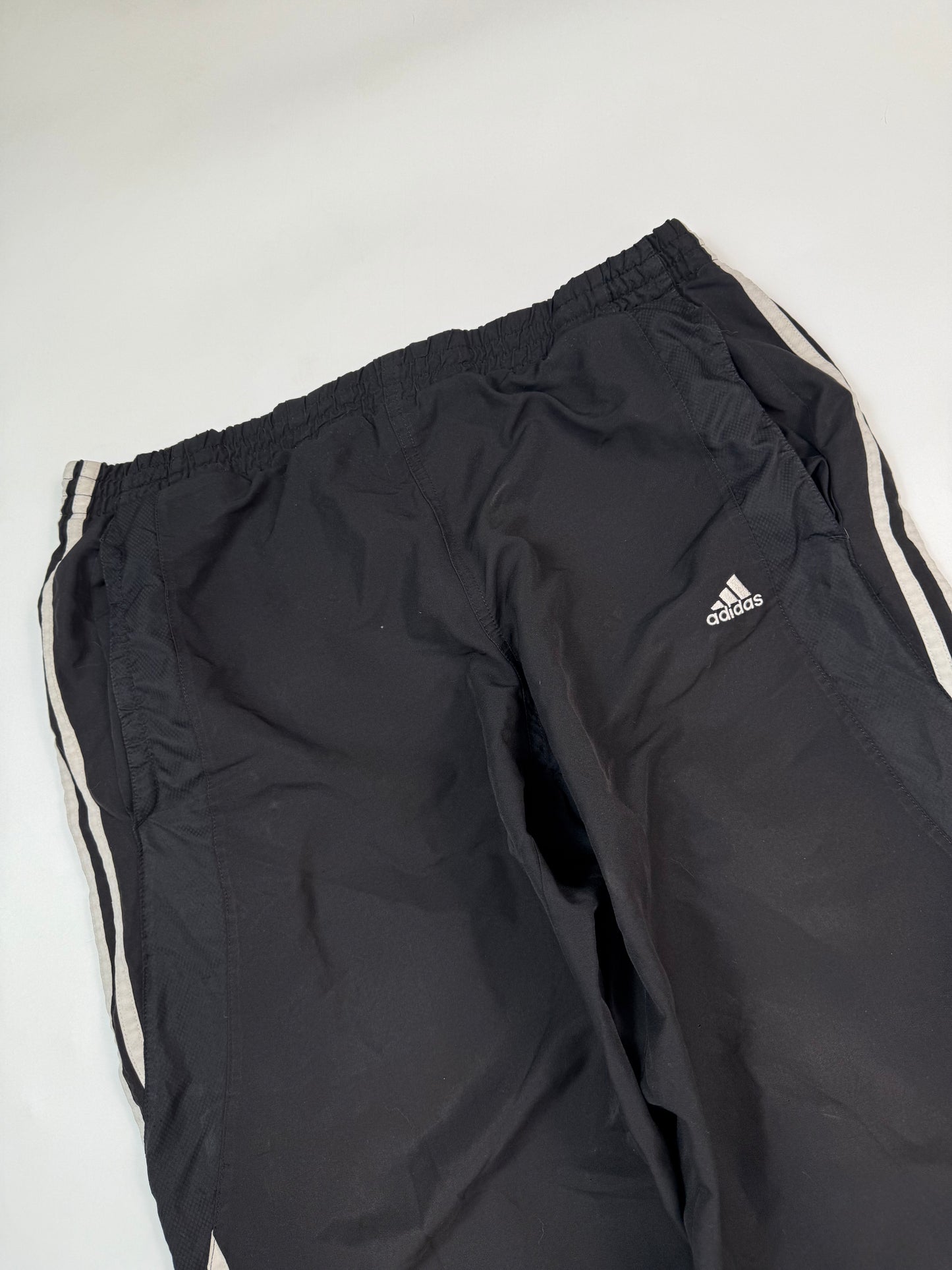 Vintage Adidas baggy track pants (L)
