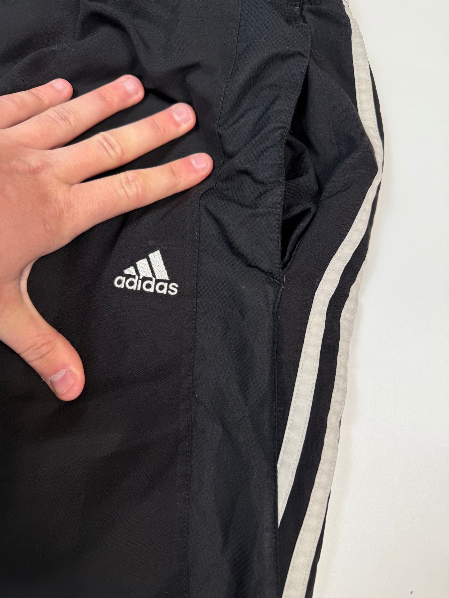 Vintage Adidas baggy track pants (L)