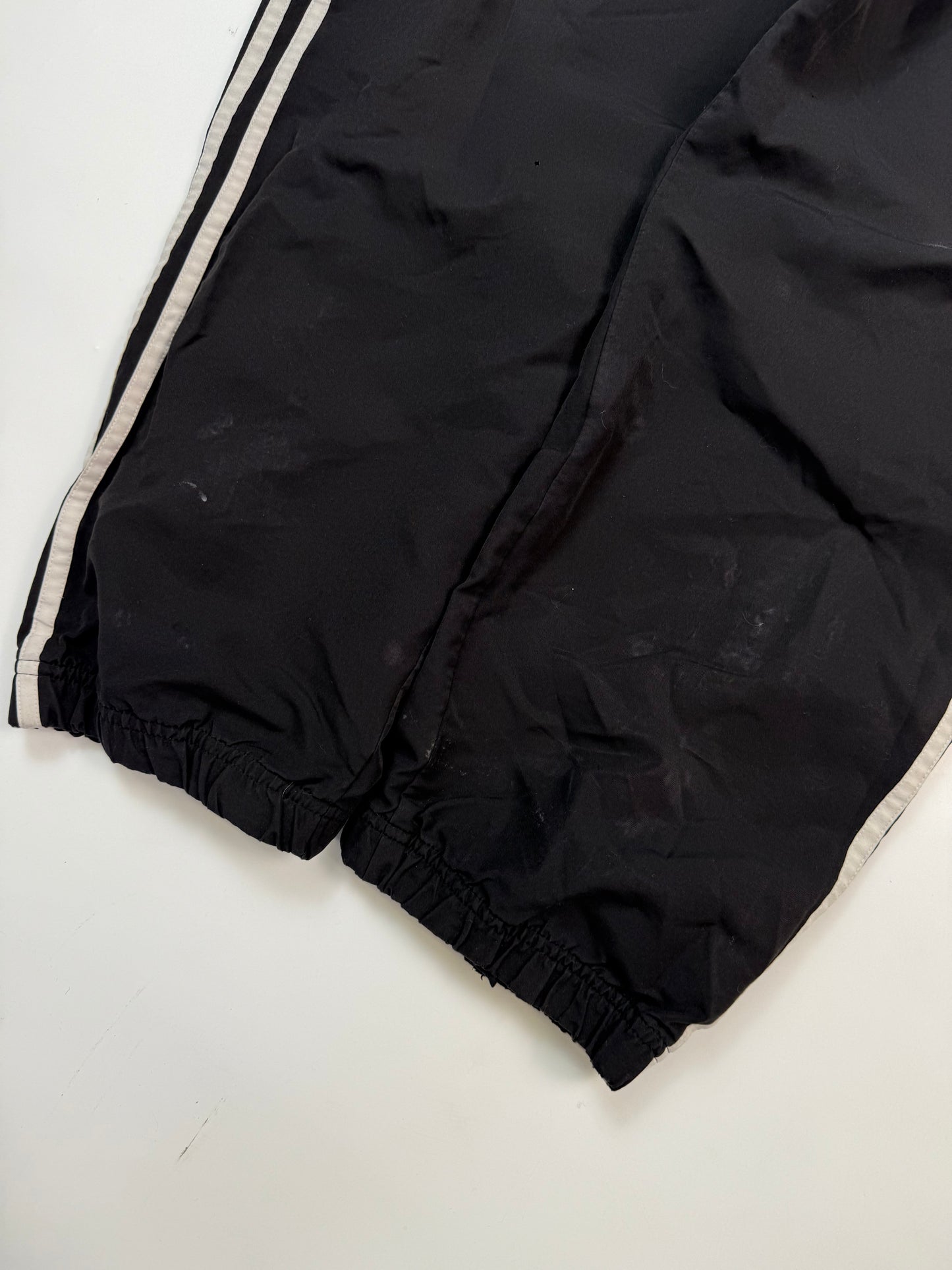 Vintage Adidas baggy track pants (L)