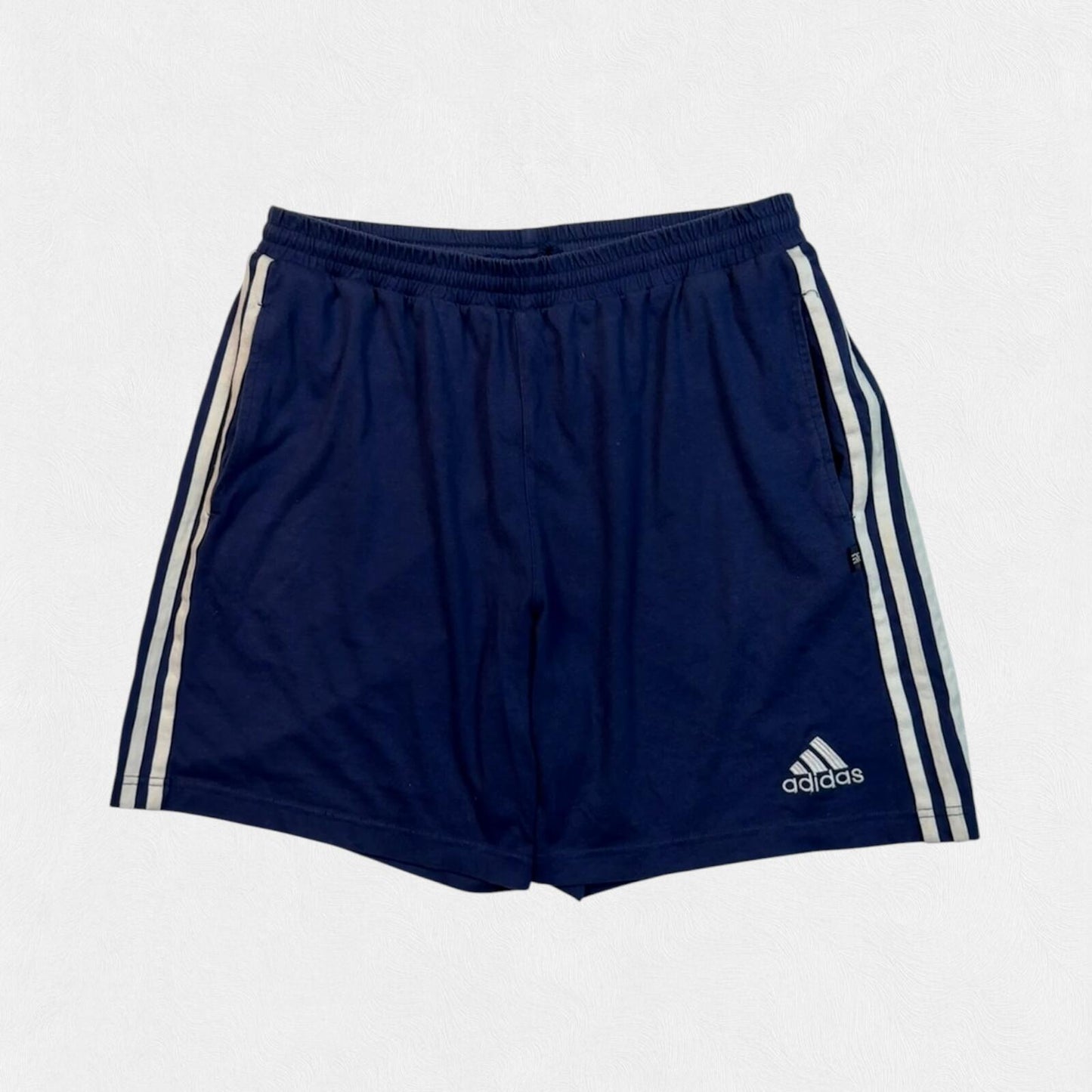 Vintage 90s adidas baggy sweat shorts (L)
