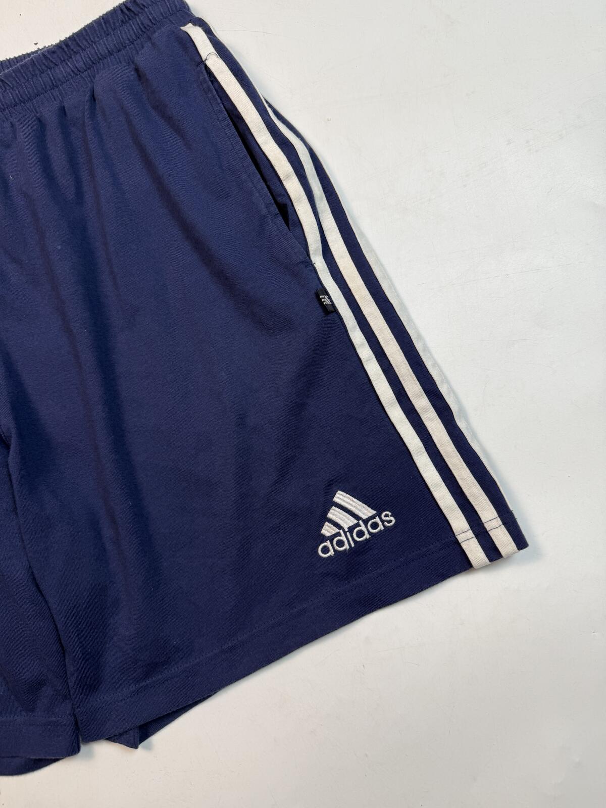 Vintage 90s adidas baggy sweat shorts (L)
