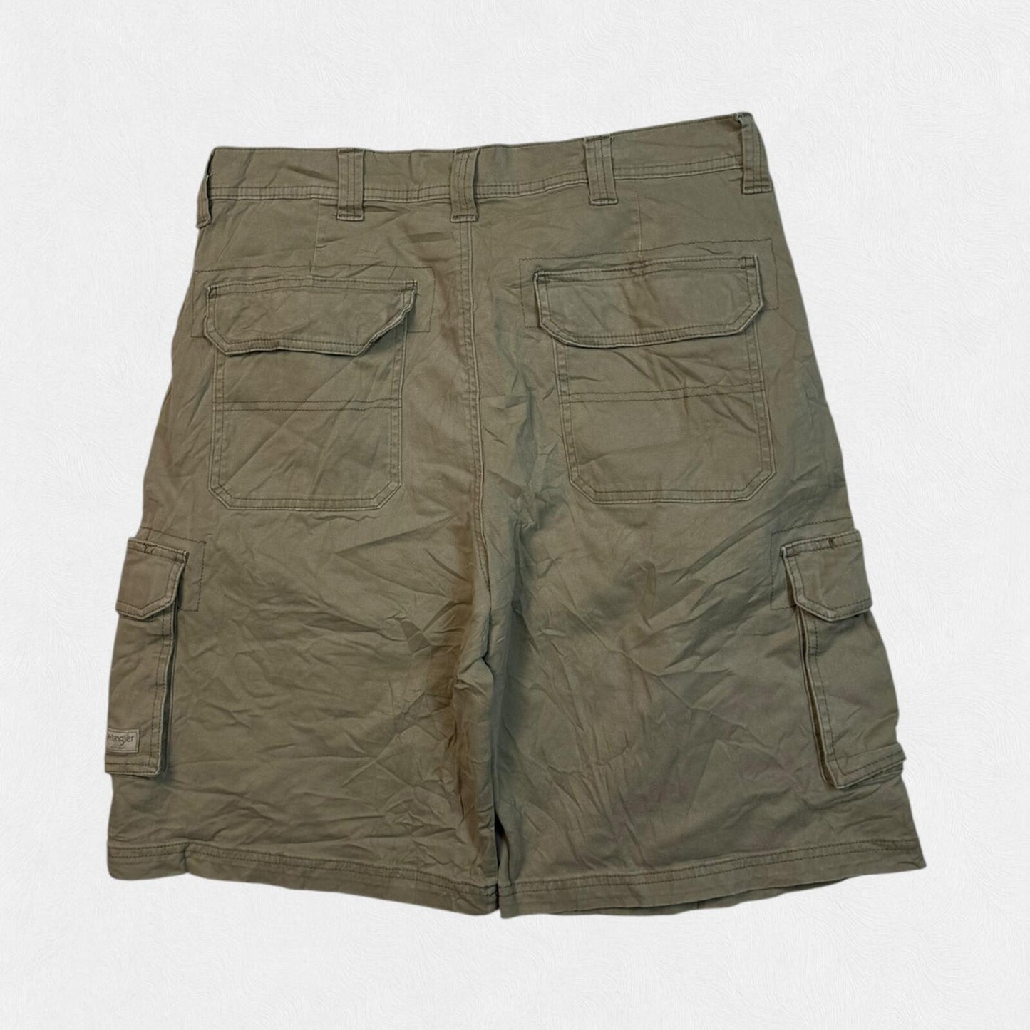 Wrangler baggy cargo shorts (W36)