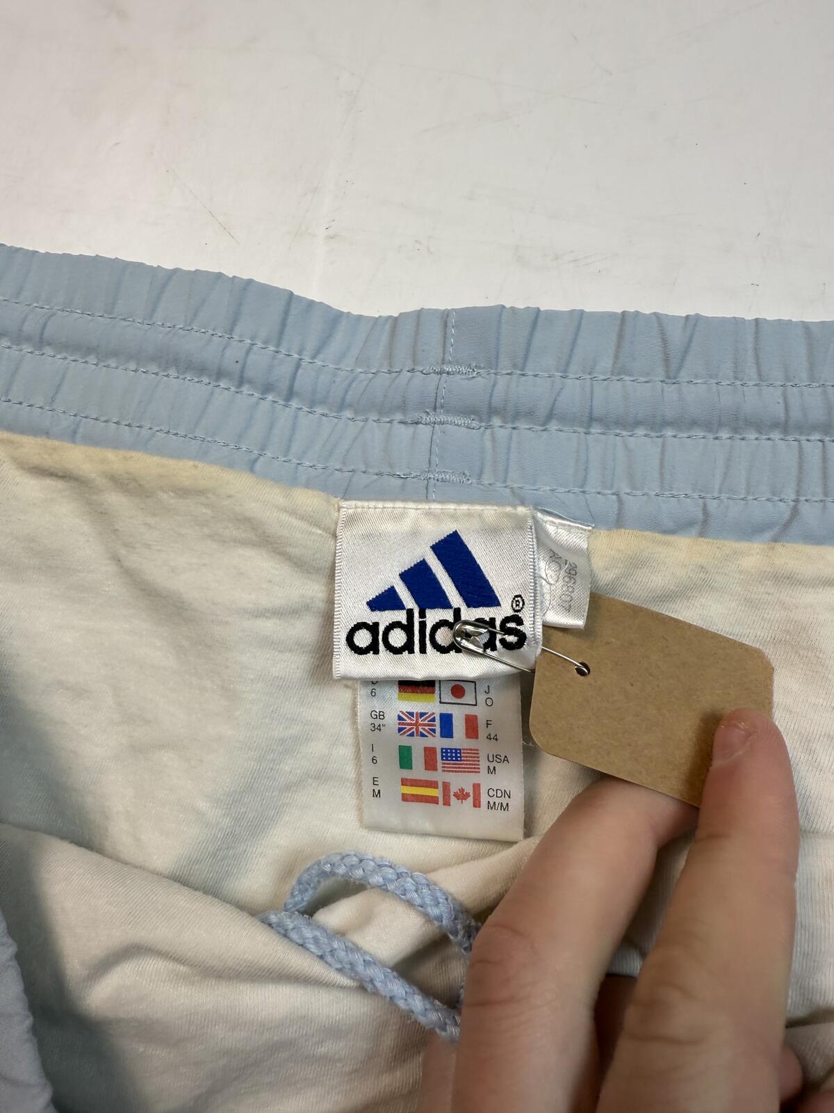 Vintage adidas side stripe sport shorts (M)
