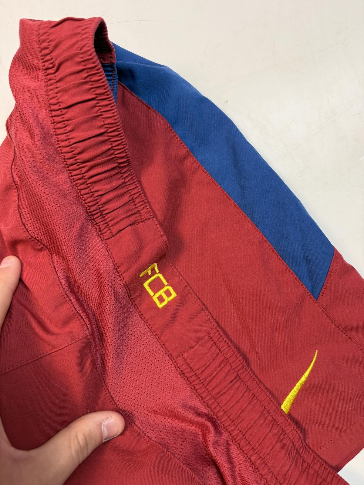 Barcelona 2010/11 Nike football shorts (L)