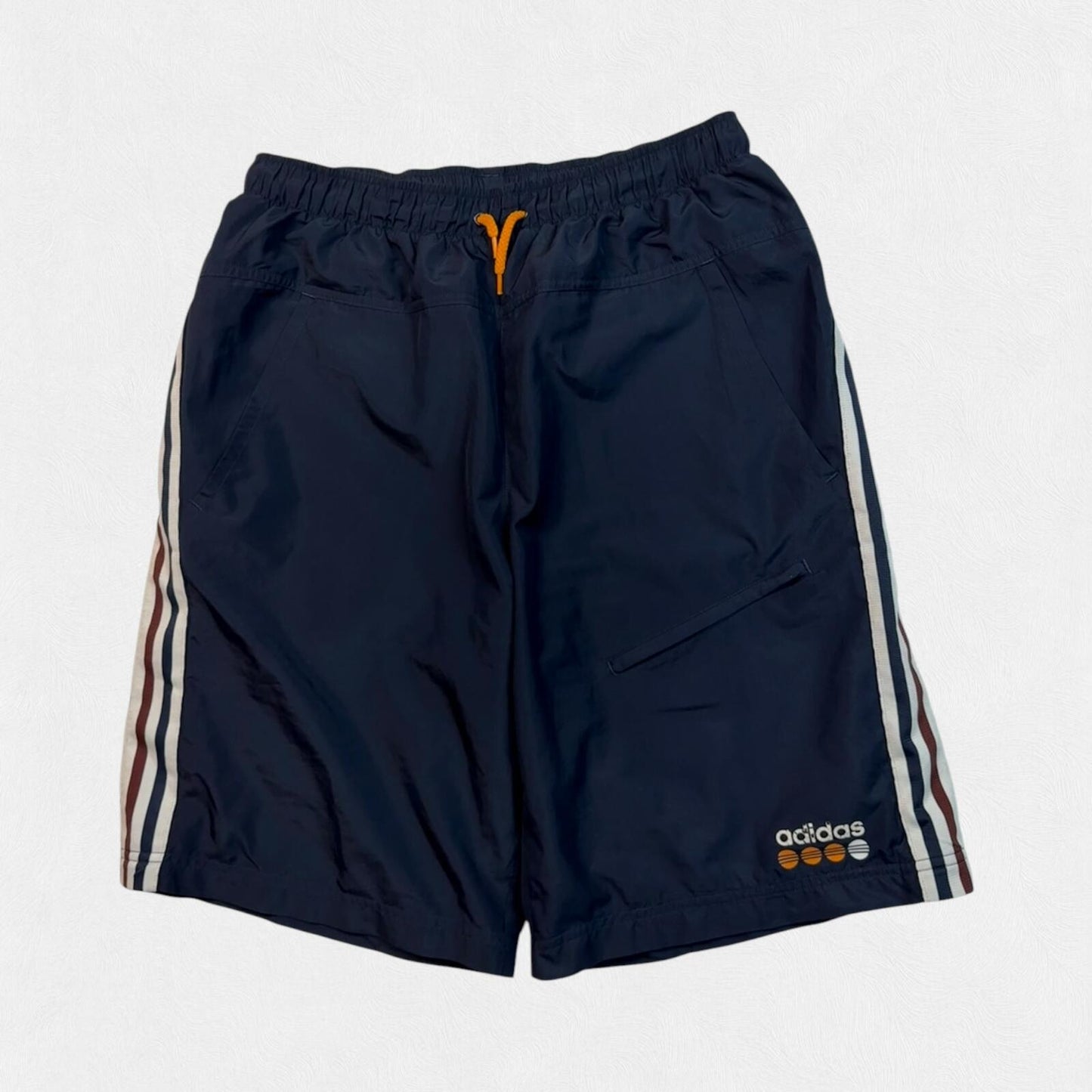 Vintage adidas baggy side stripe sport shorts (M)