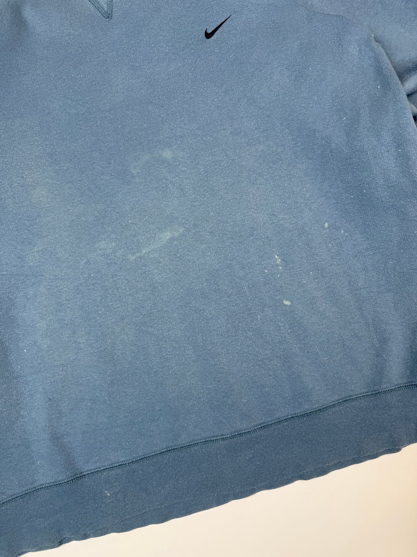 Vintage Nike mini swoosh sweatshirt (M)