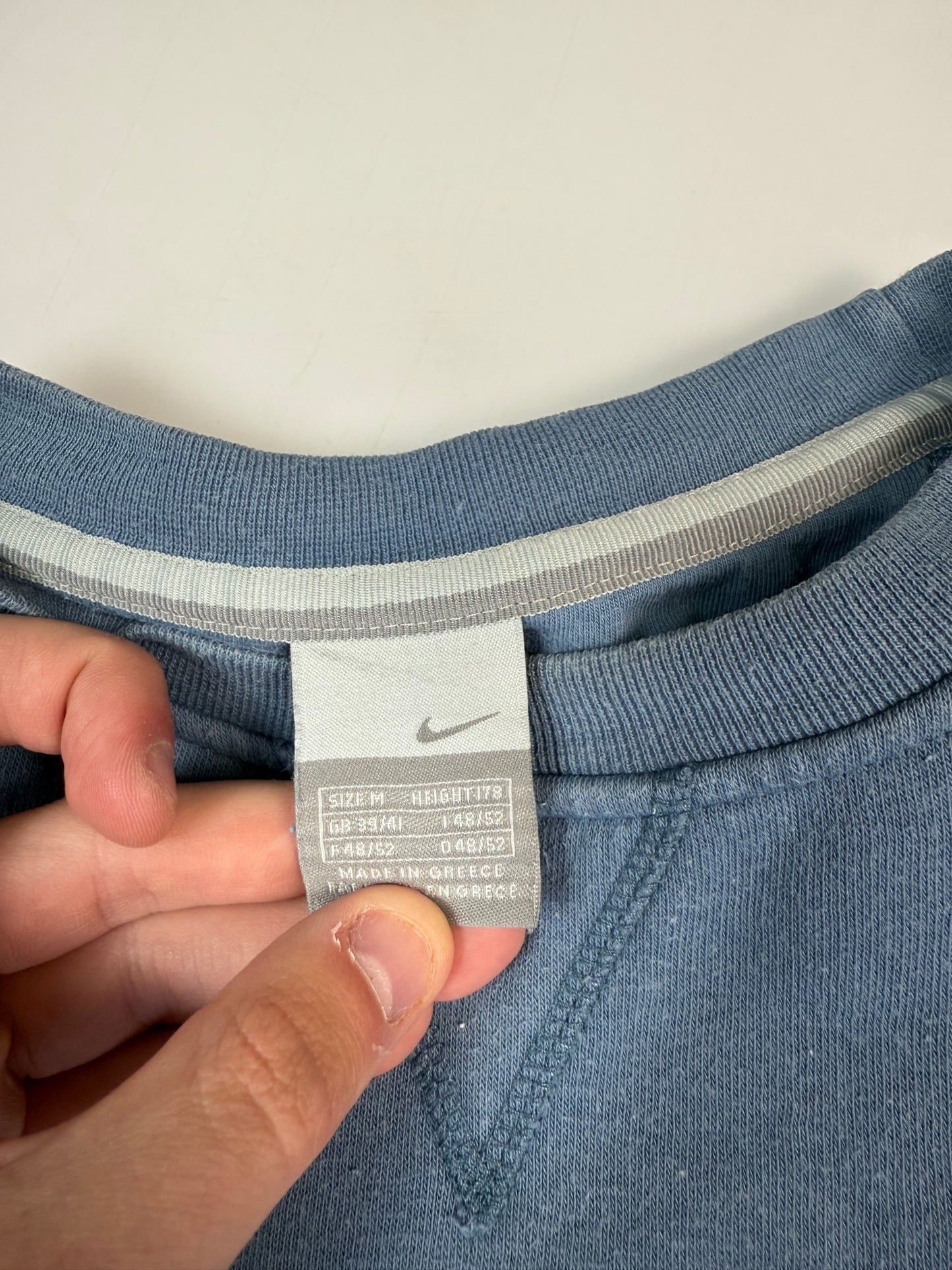 Vintage Nike mini swoosh sweatshirt (M)