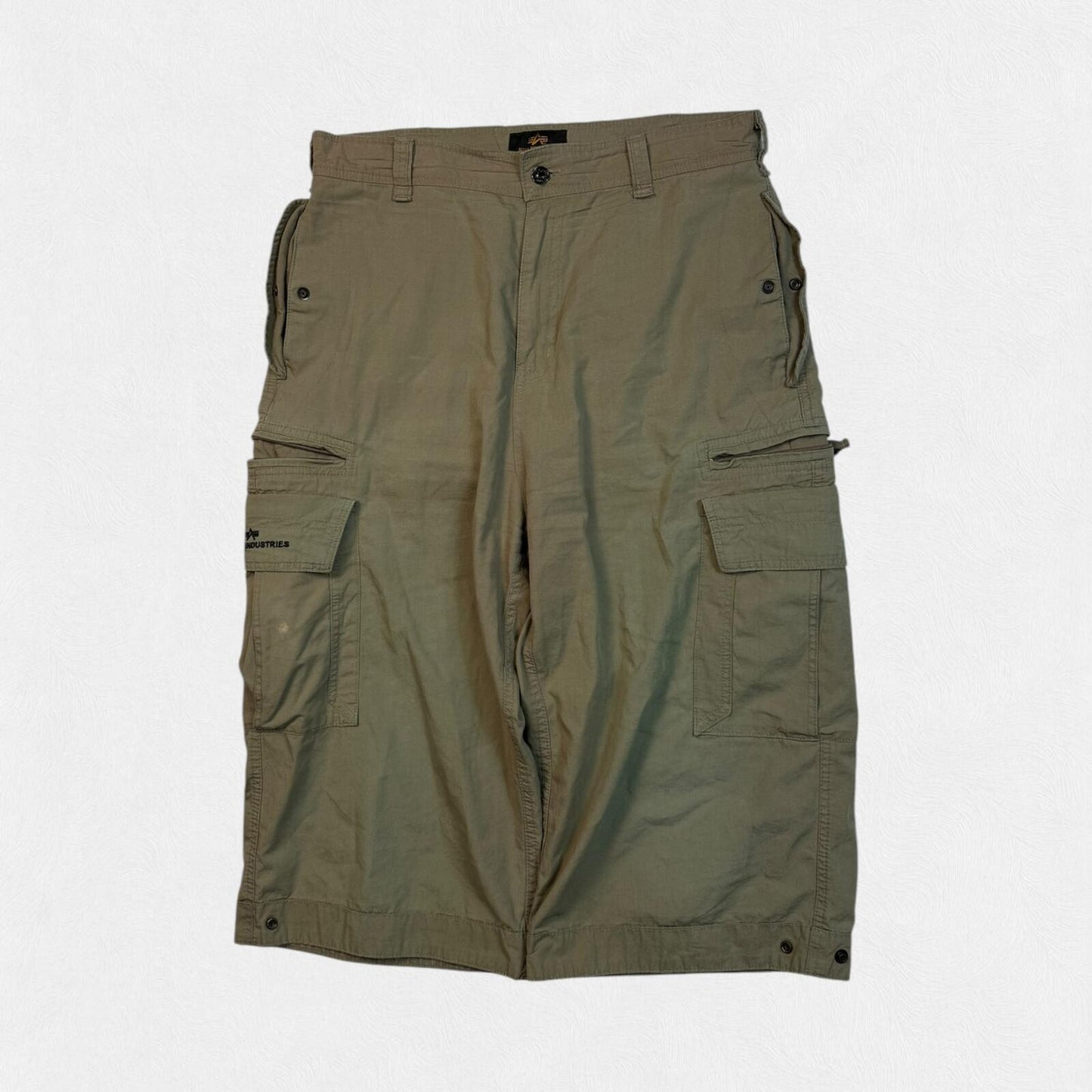 Vintage alpha industries technical baggy cargo shorts (W34)