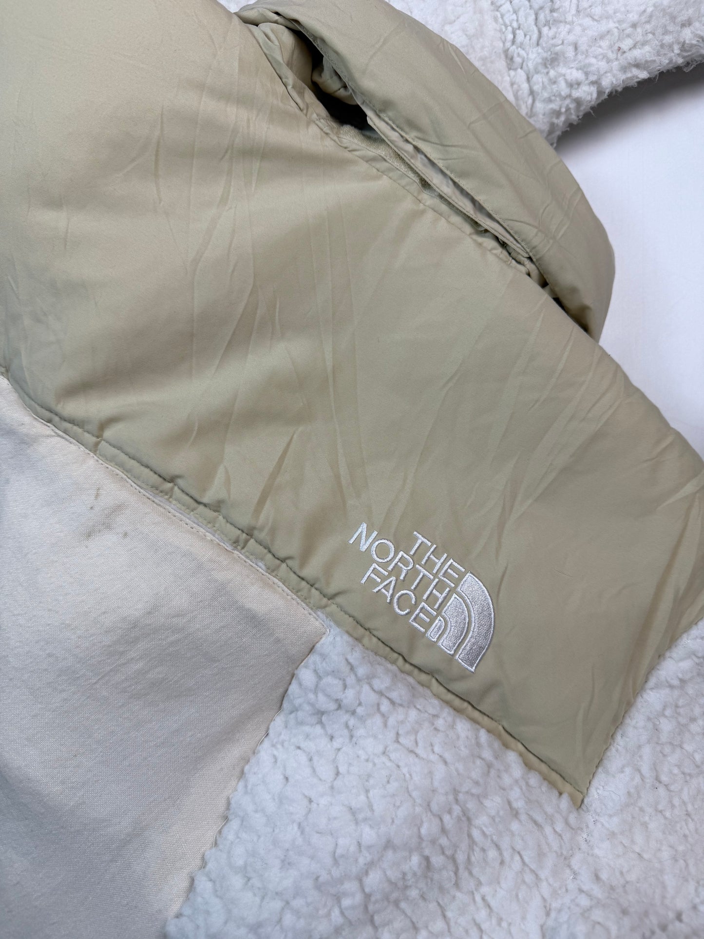 The North face sherpa nuptse puffer jacket (M)