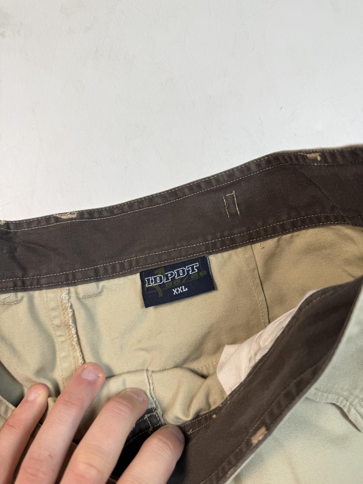 Vintage technical baggy cargo shorts (XXL)