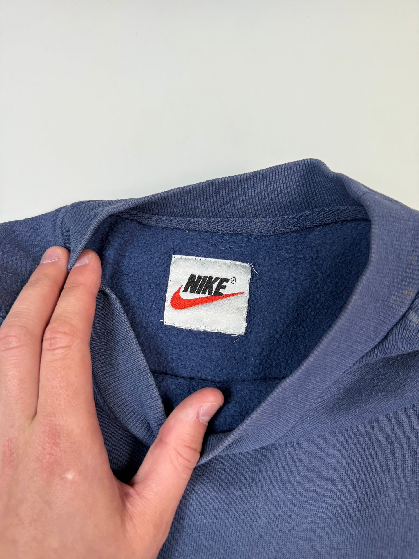 Vintage 90s Nike mini swoosh sweatshirt (L)