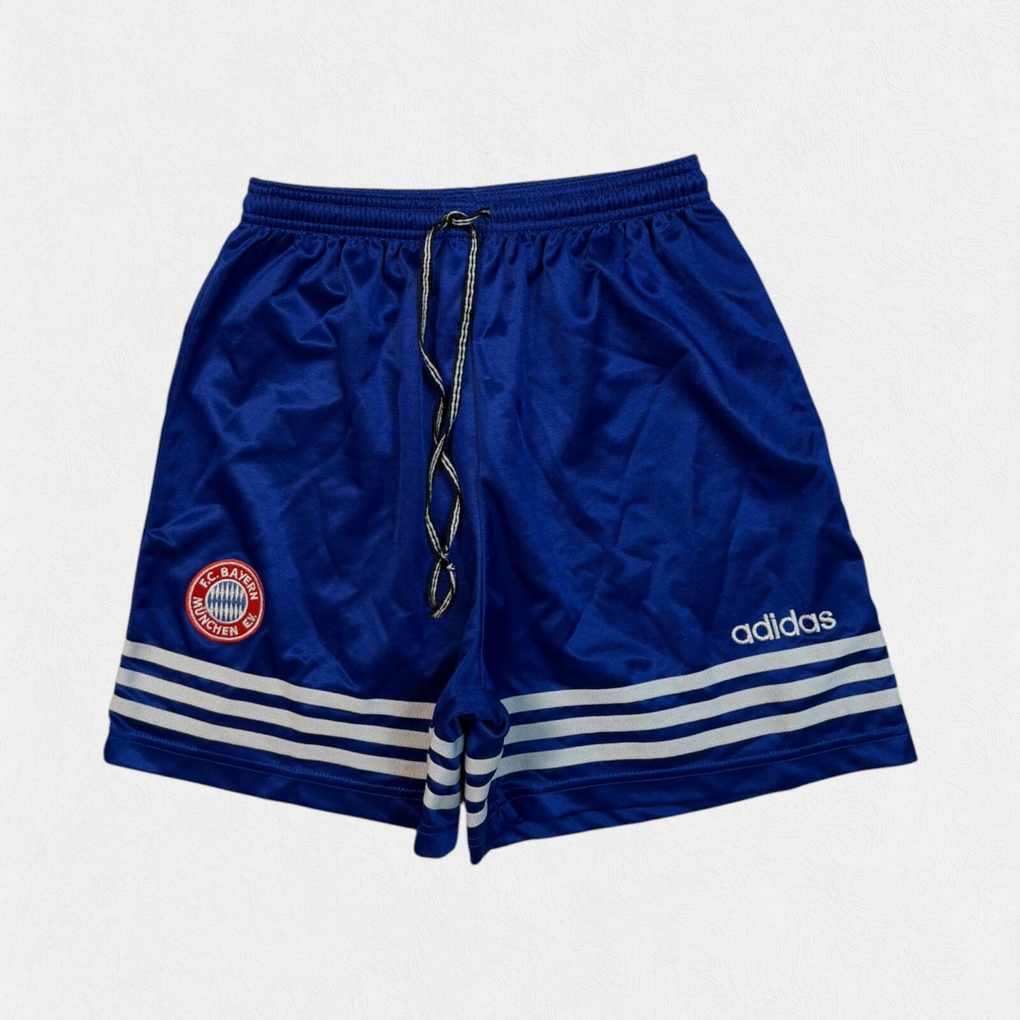 Vintage Bayern Munich 1995-97 adidas shorts (M)