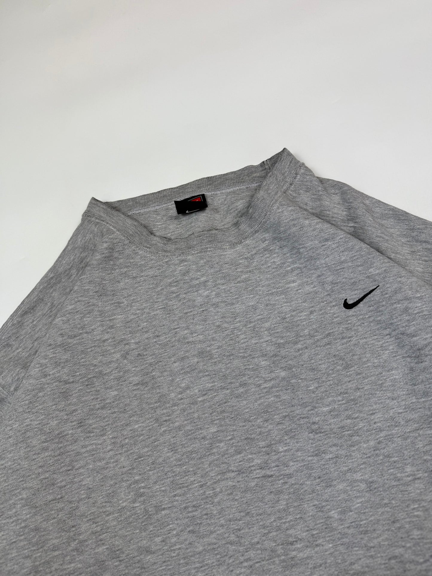 Vintage 90s Nike mini swoosh sweatshirt (XL)