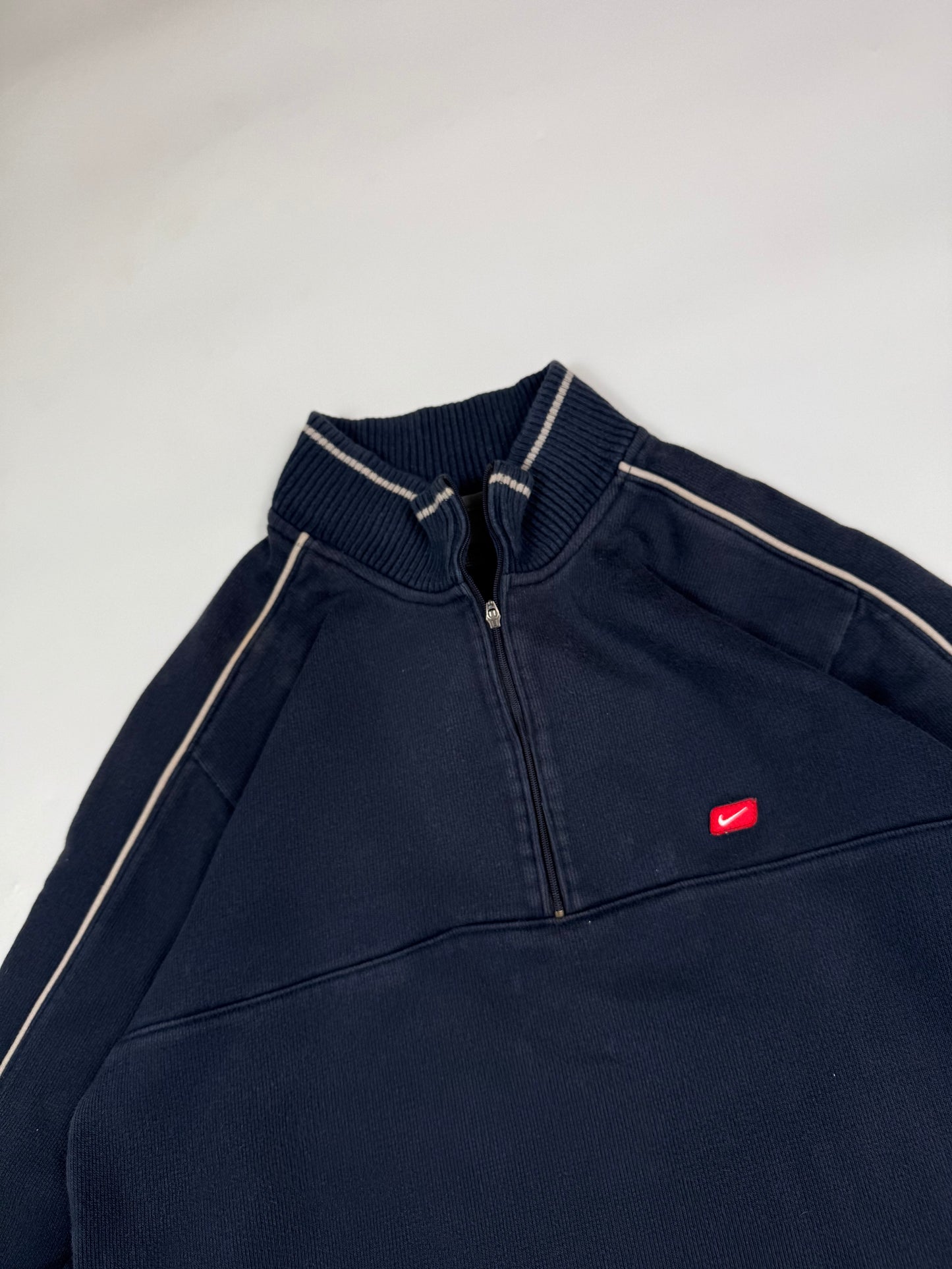 Vintage Nike quarter zip sweatshirt (S)