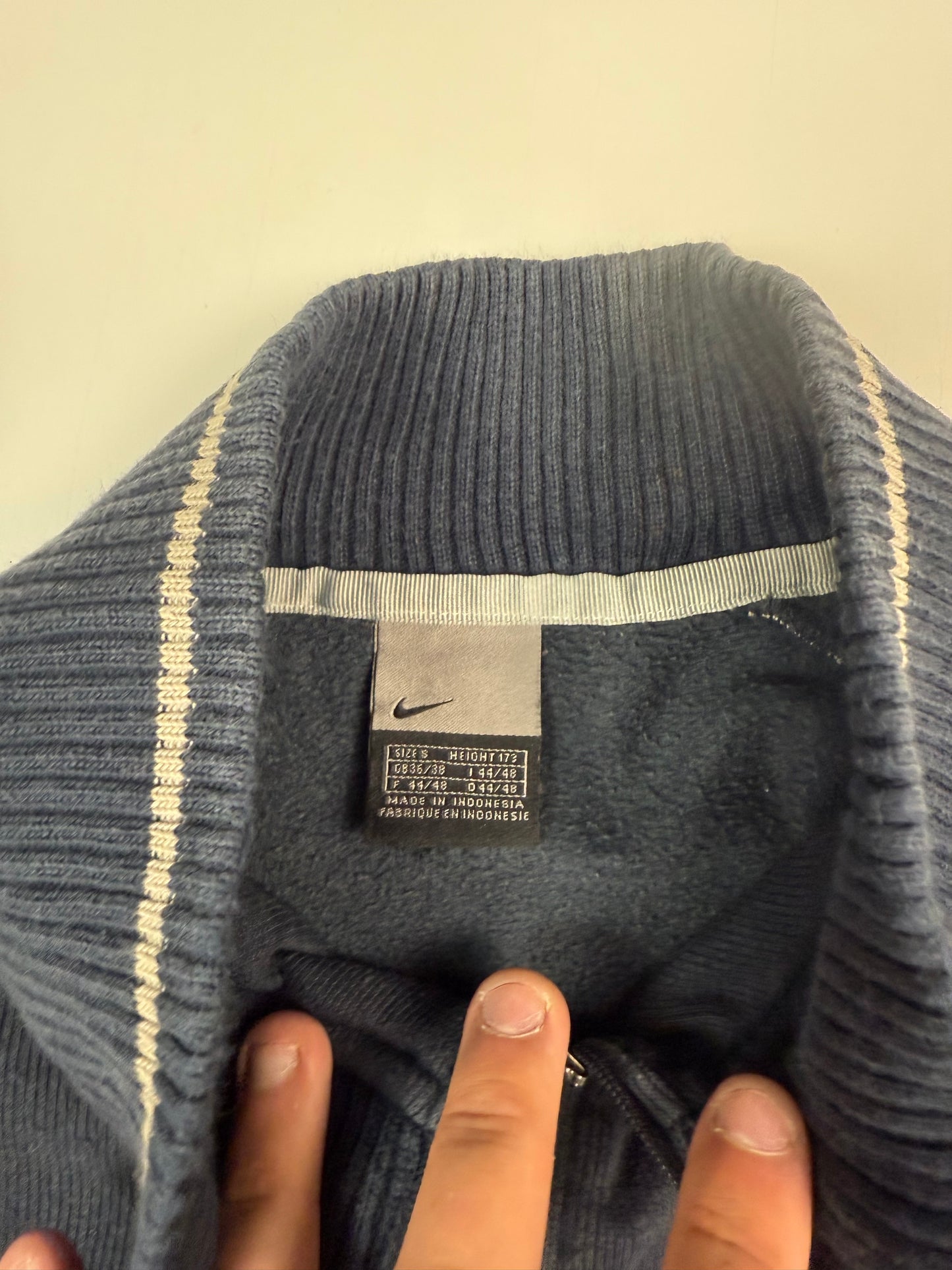 Vintage Nike quarter zip sweatshirt (S)