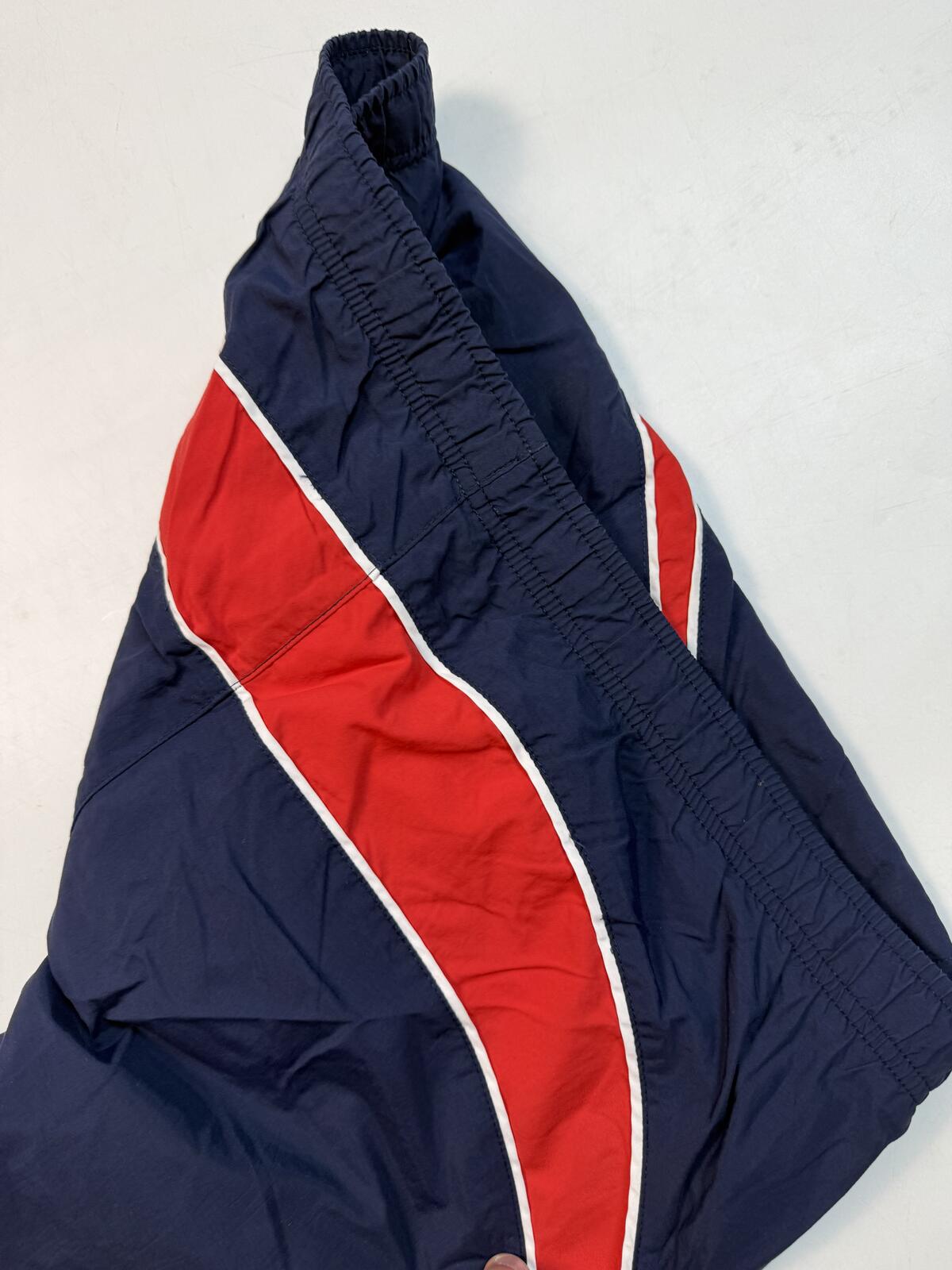 Vintage Nike mini swoosh baggy sport shorts (L)