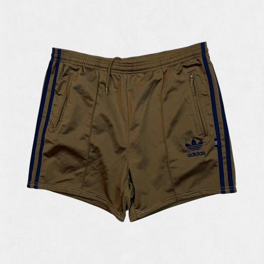 Vintage 90s adidas originals sport shorts (M)
