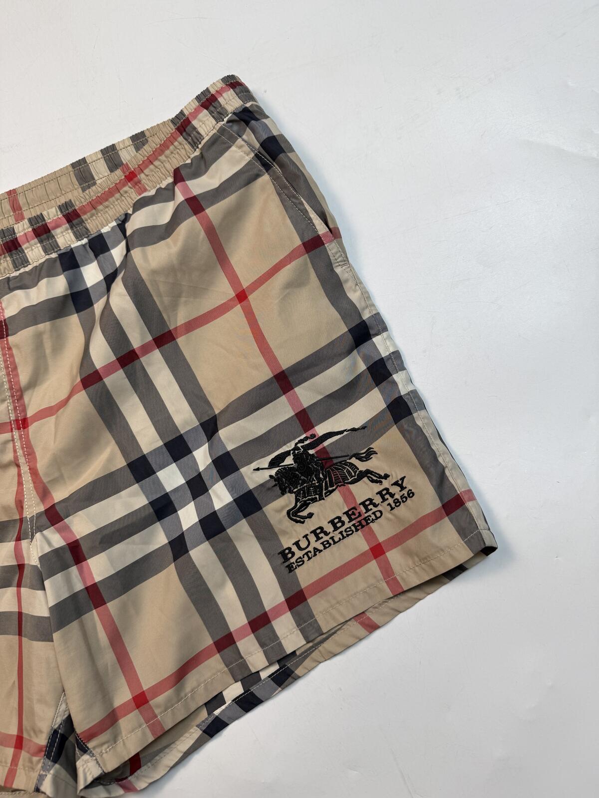 Burberry nova check swim shorts (XL)