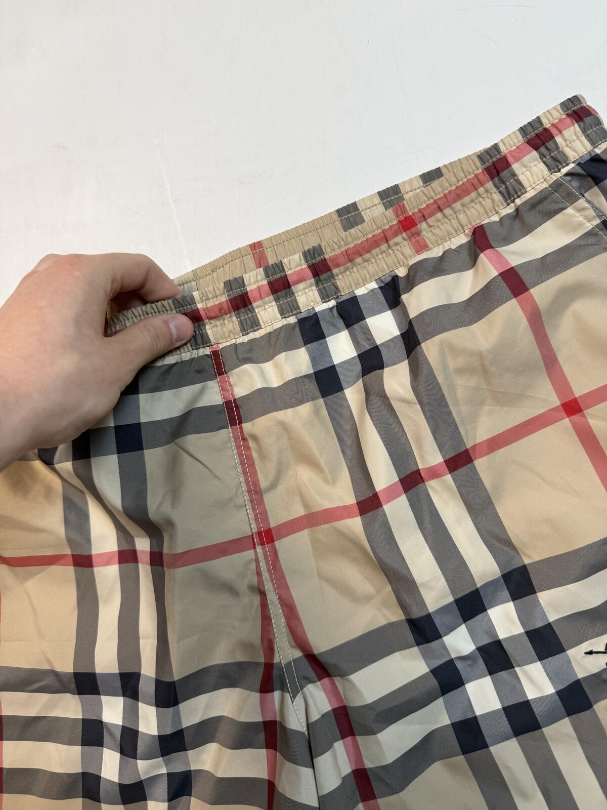 Burberry nova check swim shorts (XL)
