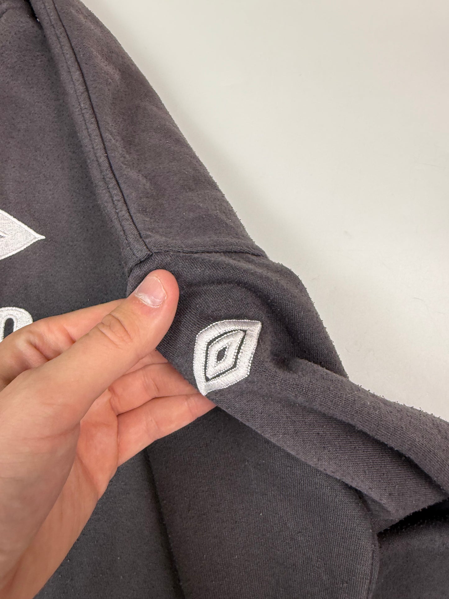Vintage 90s Umbro centre logo sweatshirt (XL)