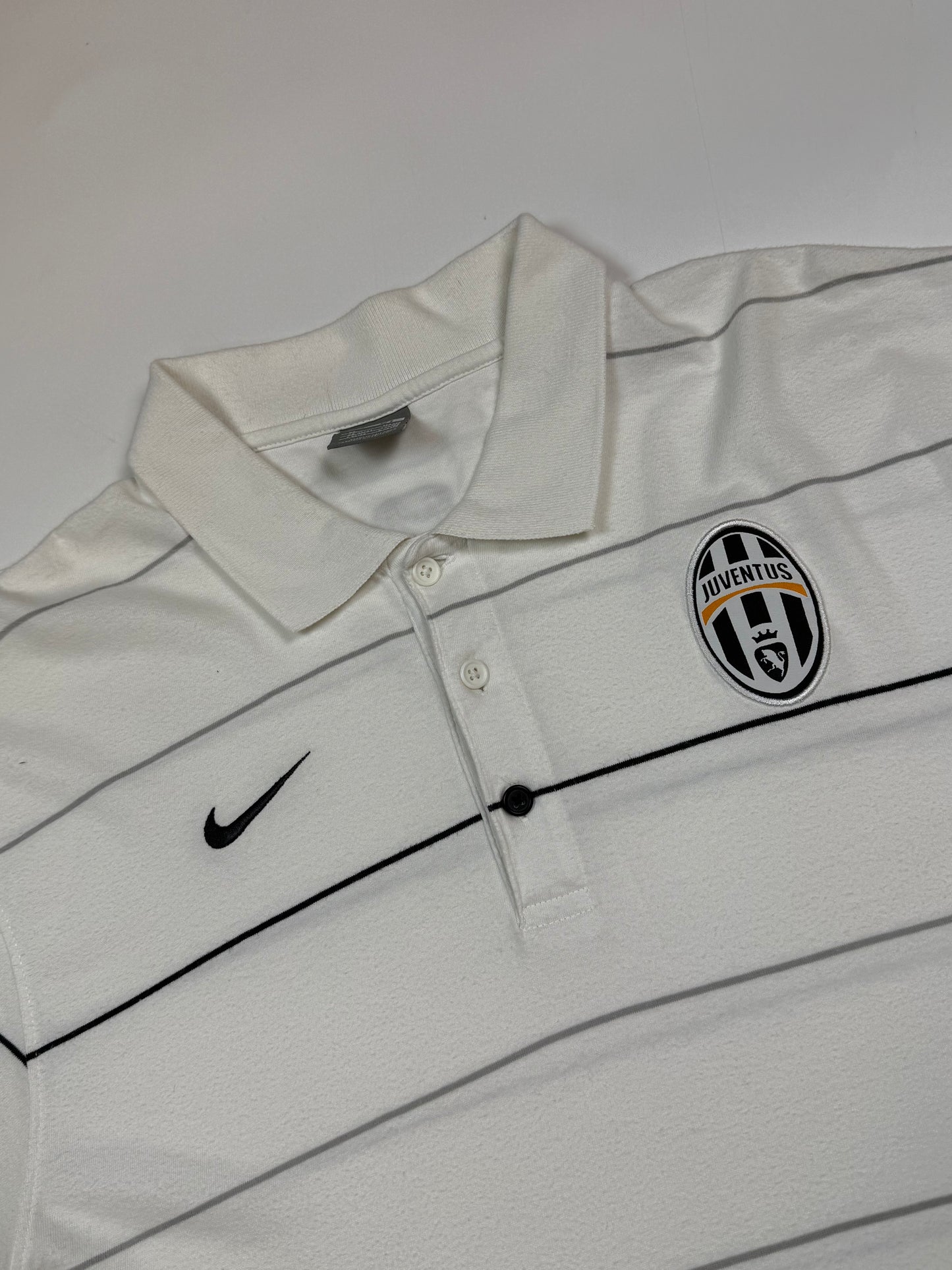 Vintage Juventus 2008/09 Nike striped polo shirt (XL)
