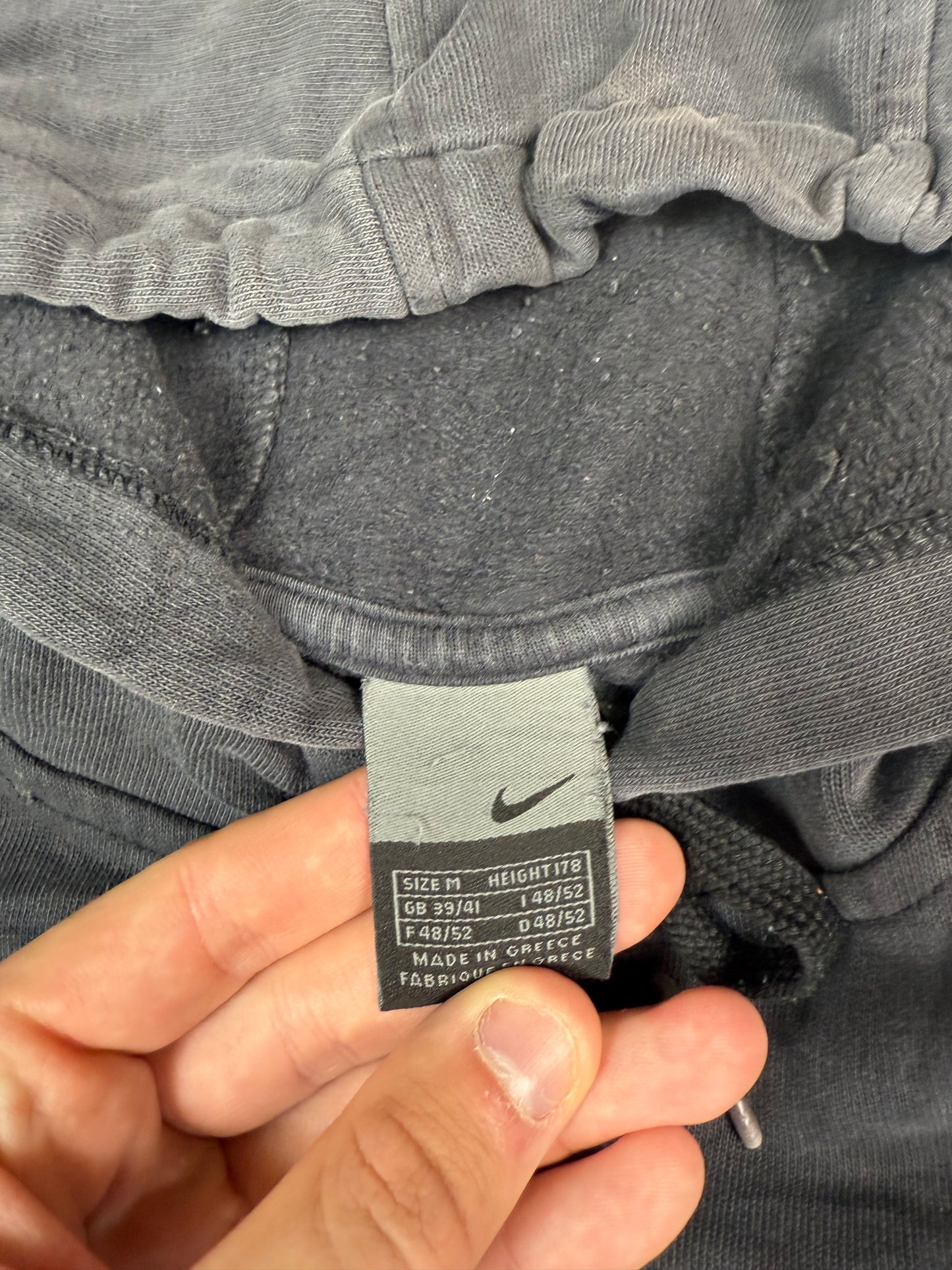 Vintage Nike shield centre logo hoodie (M)