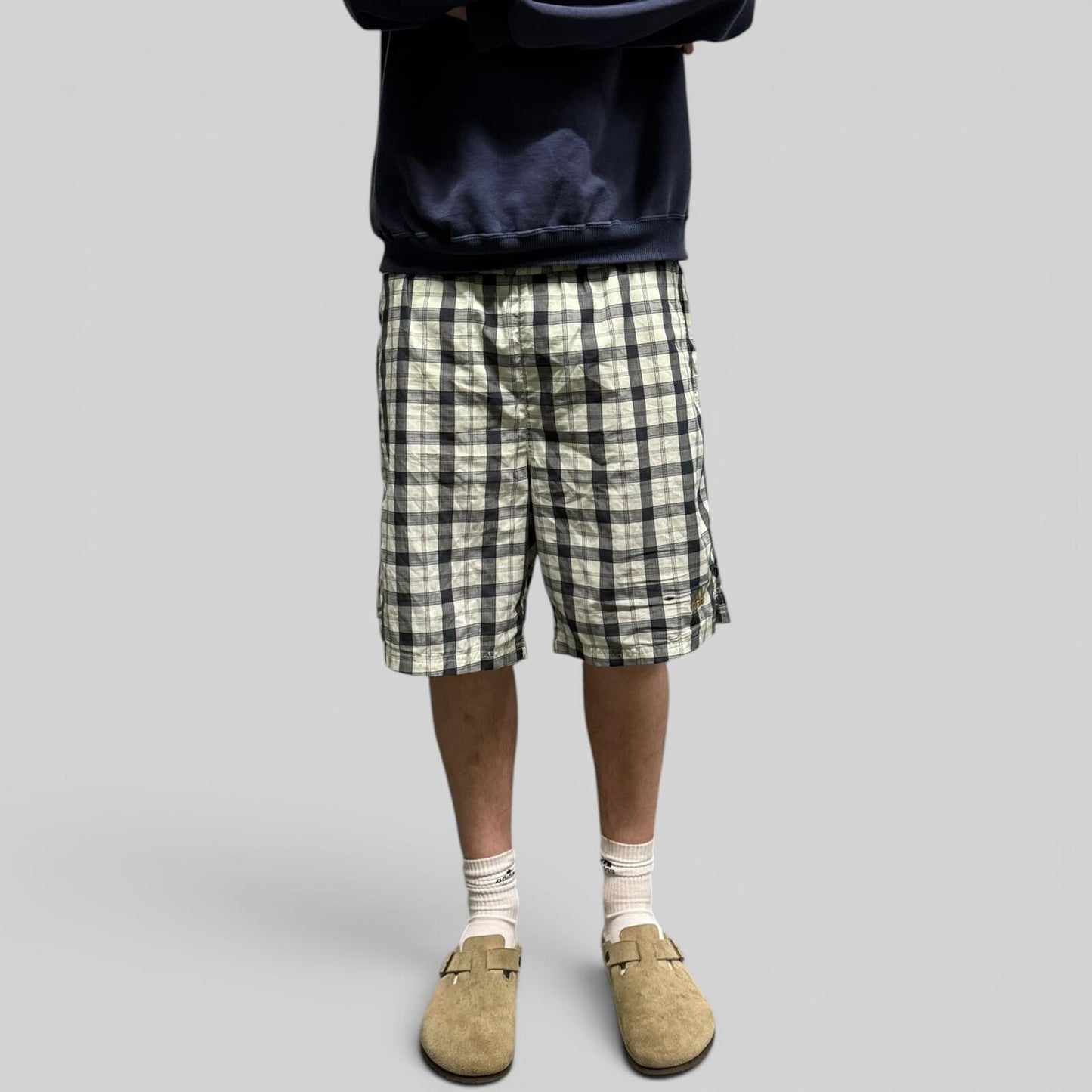Vintage 90s adidas baggy checkered sport shorts (L)