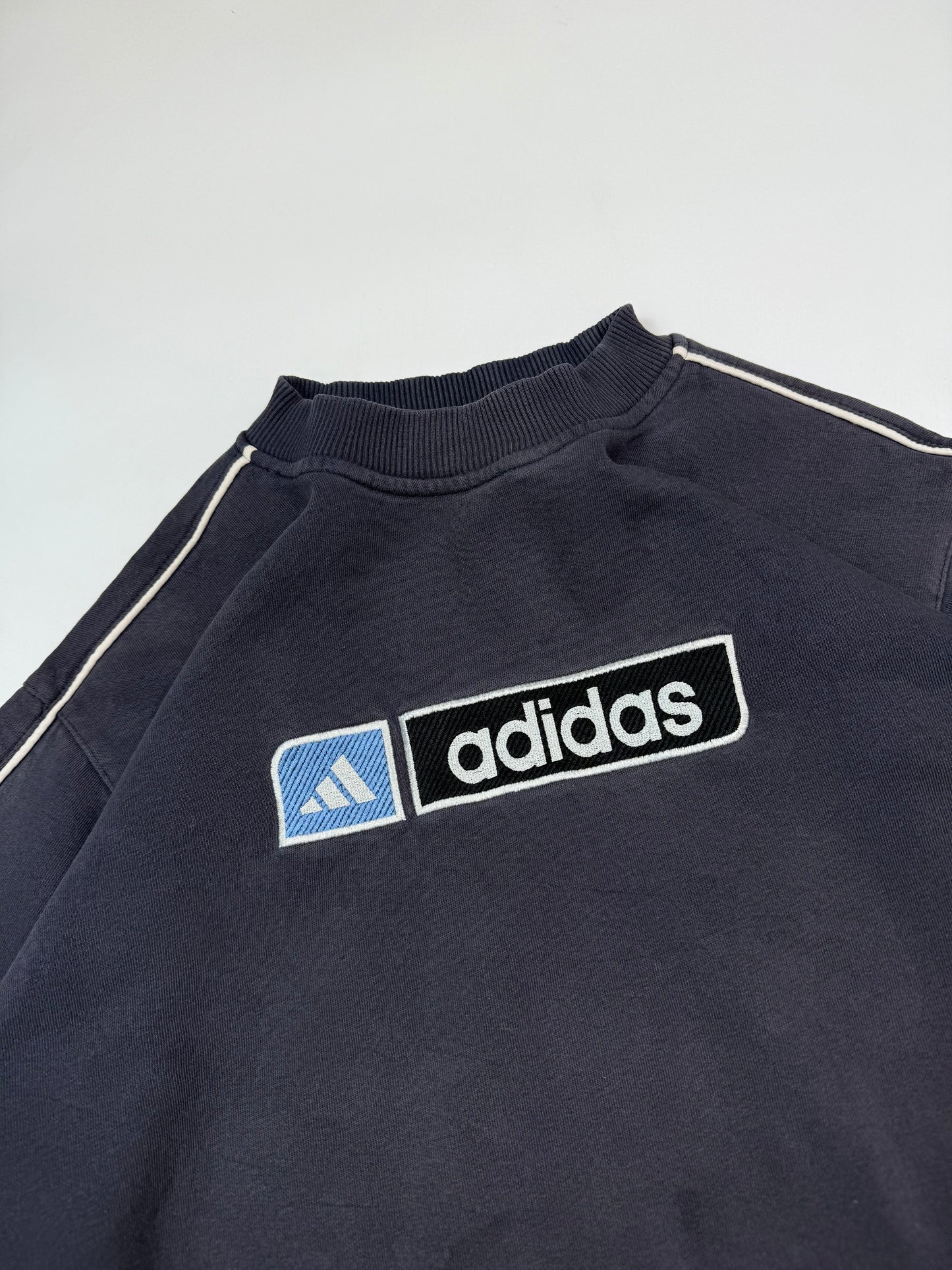 Vintage Adidas spell out sweatshirt (S)
