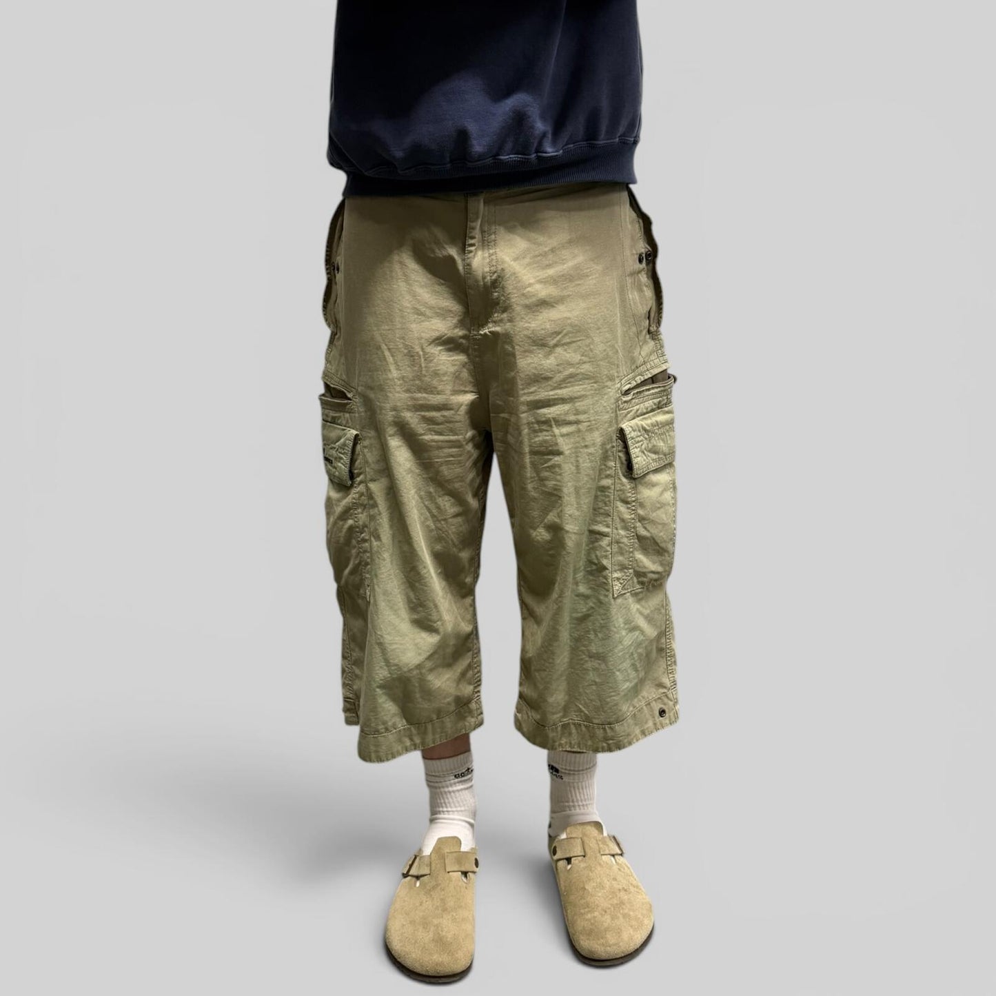 Vintage alpha industries technical baggy cargo shorts (W34)