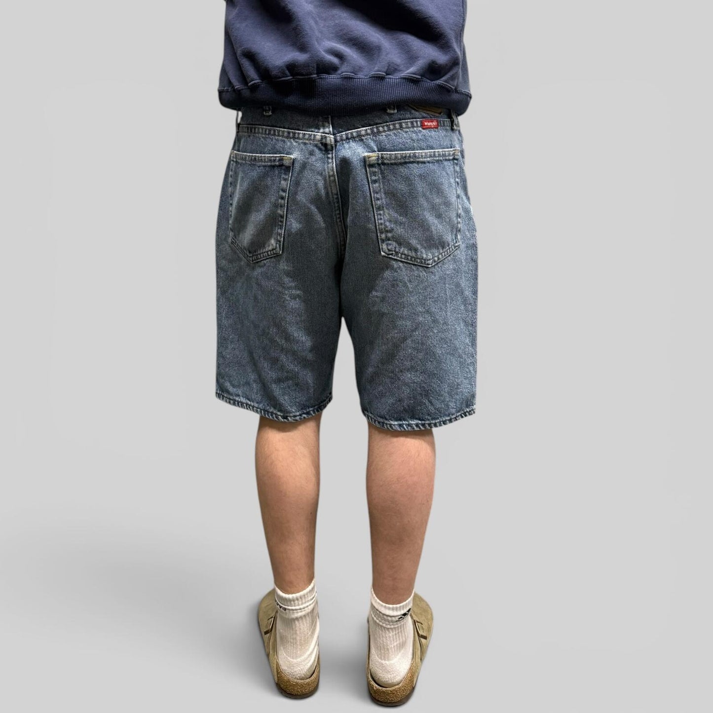 Wrangler baggy denim shorts jorts (W34)