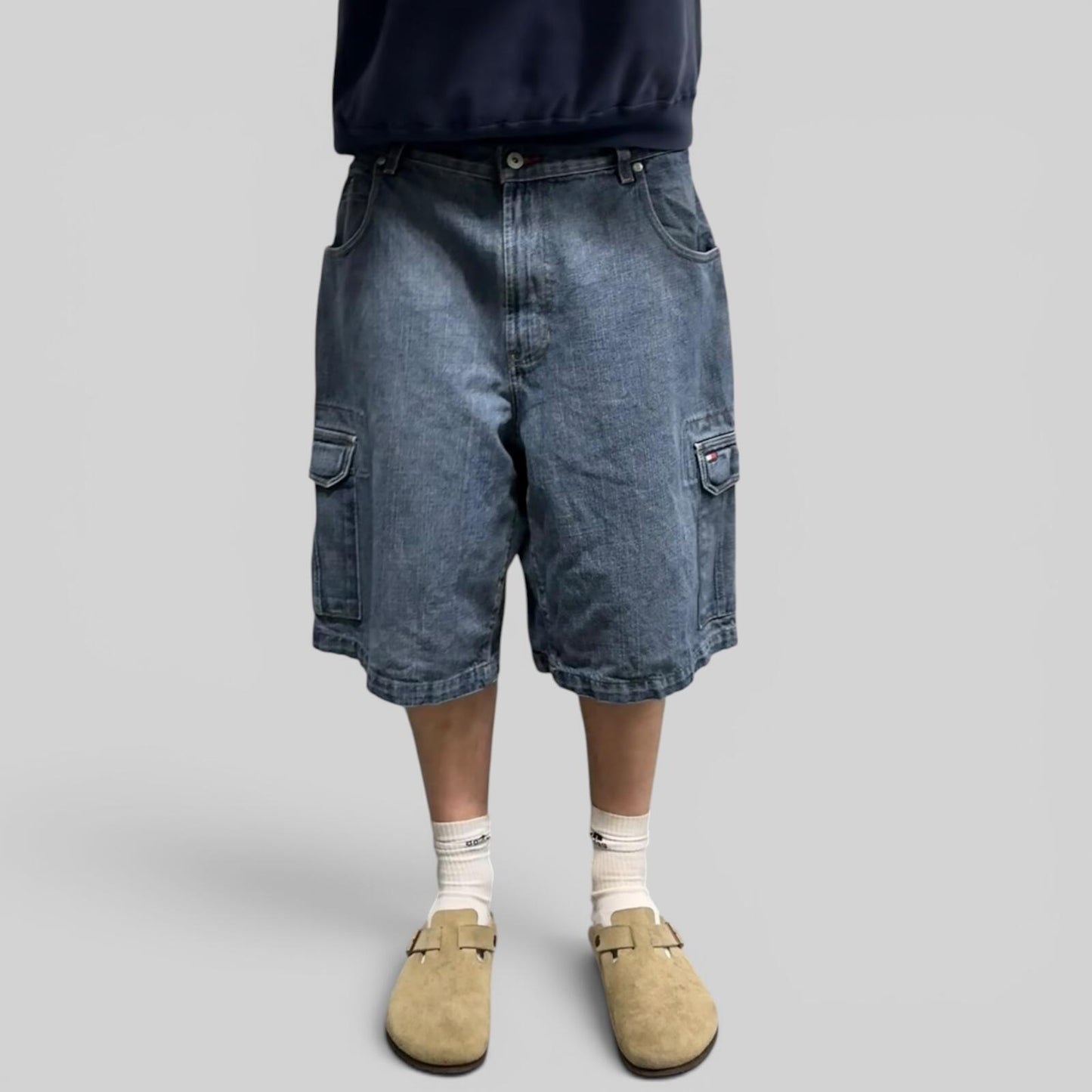 Vintage Tommy Hilfiger baggy cargo jorts (W36)