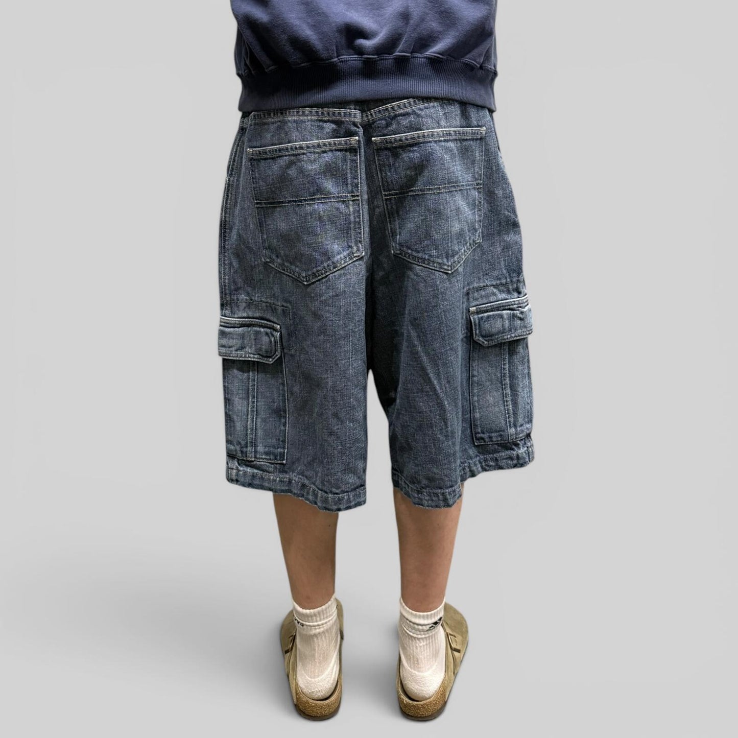 Vintage Tommy Hilfiger baggy cargo jorts (W36)