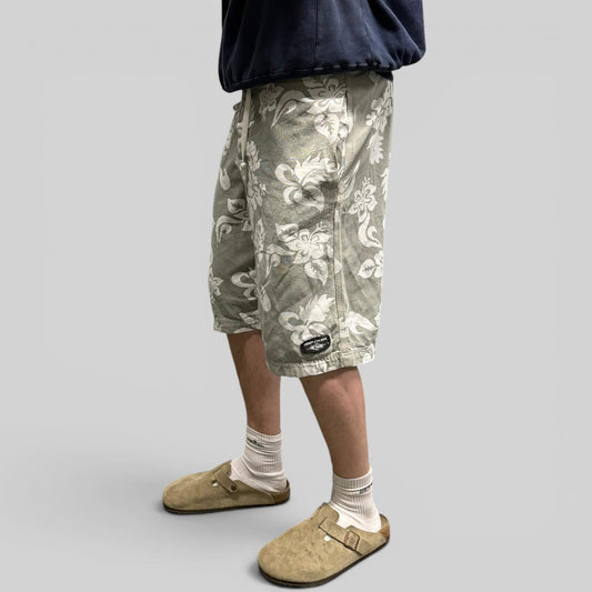 Vintage Y2K Ripcurl baggy floral shorts (W32)