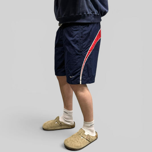 Vintage Nike mini swoosh baggy sport shorts (L)