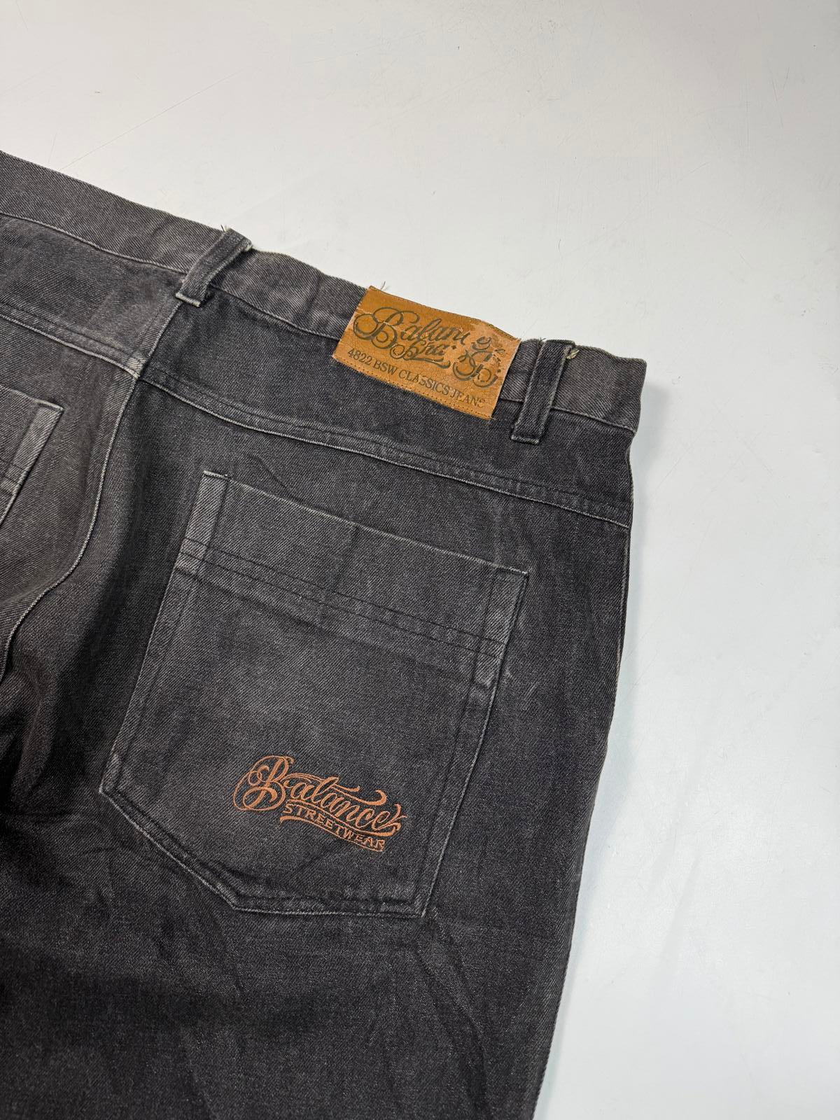 Vintage Y2K baggy hip hop Jeans (W40)