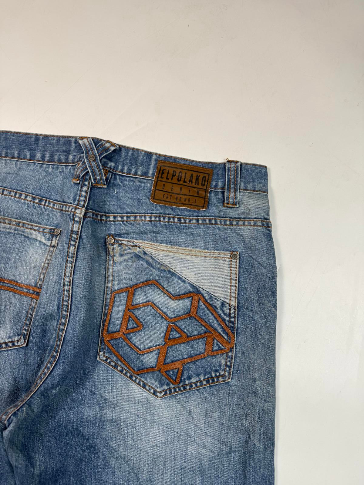 Vintage Y2K baggy hip hop Jeans (W38)