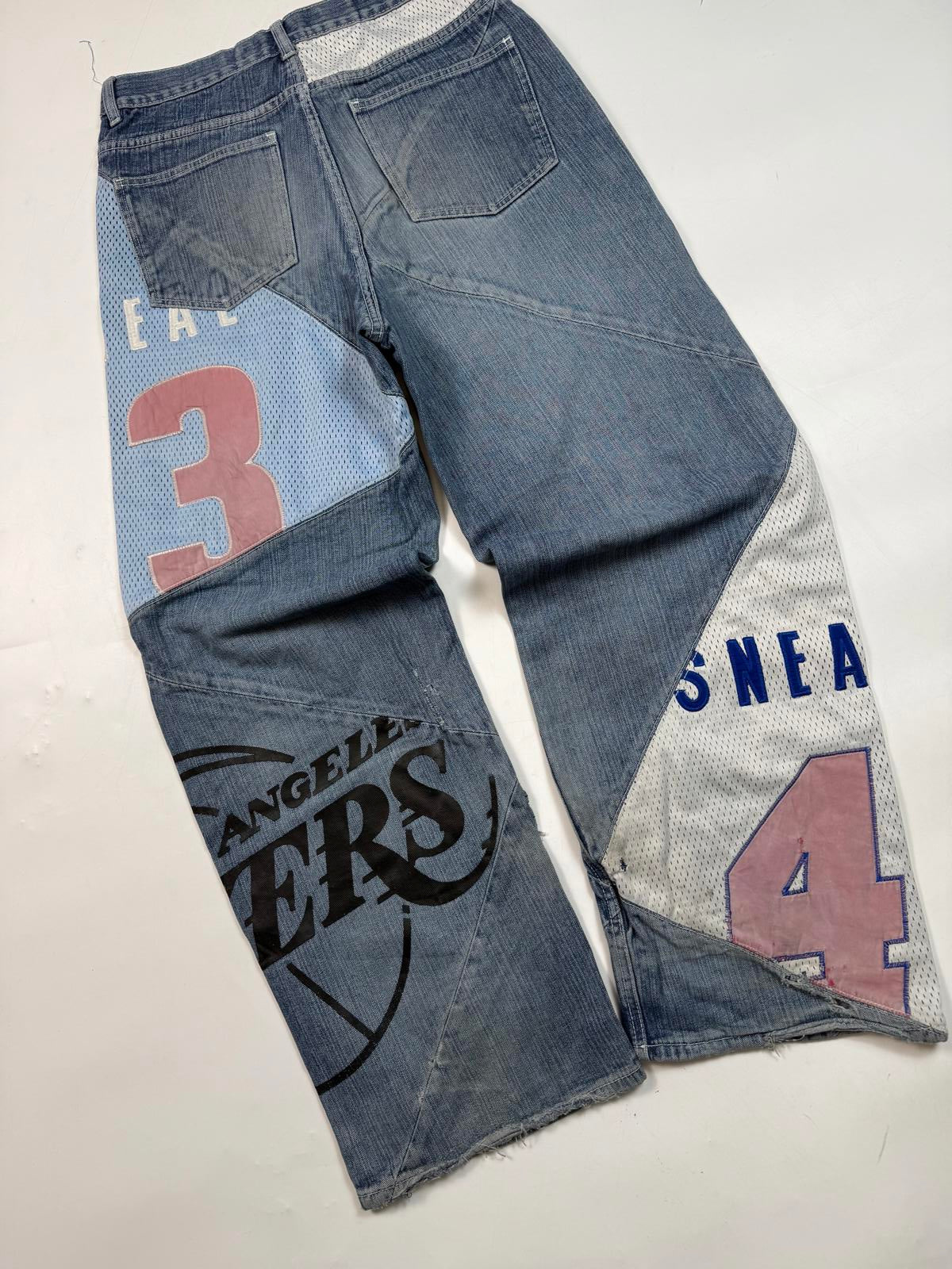 Vintage LA Lakers baggy hip hop Jeans (W30)