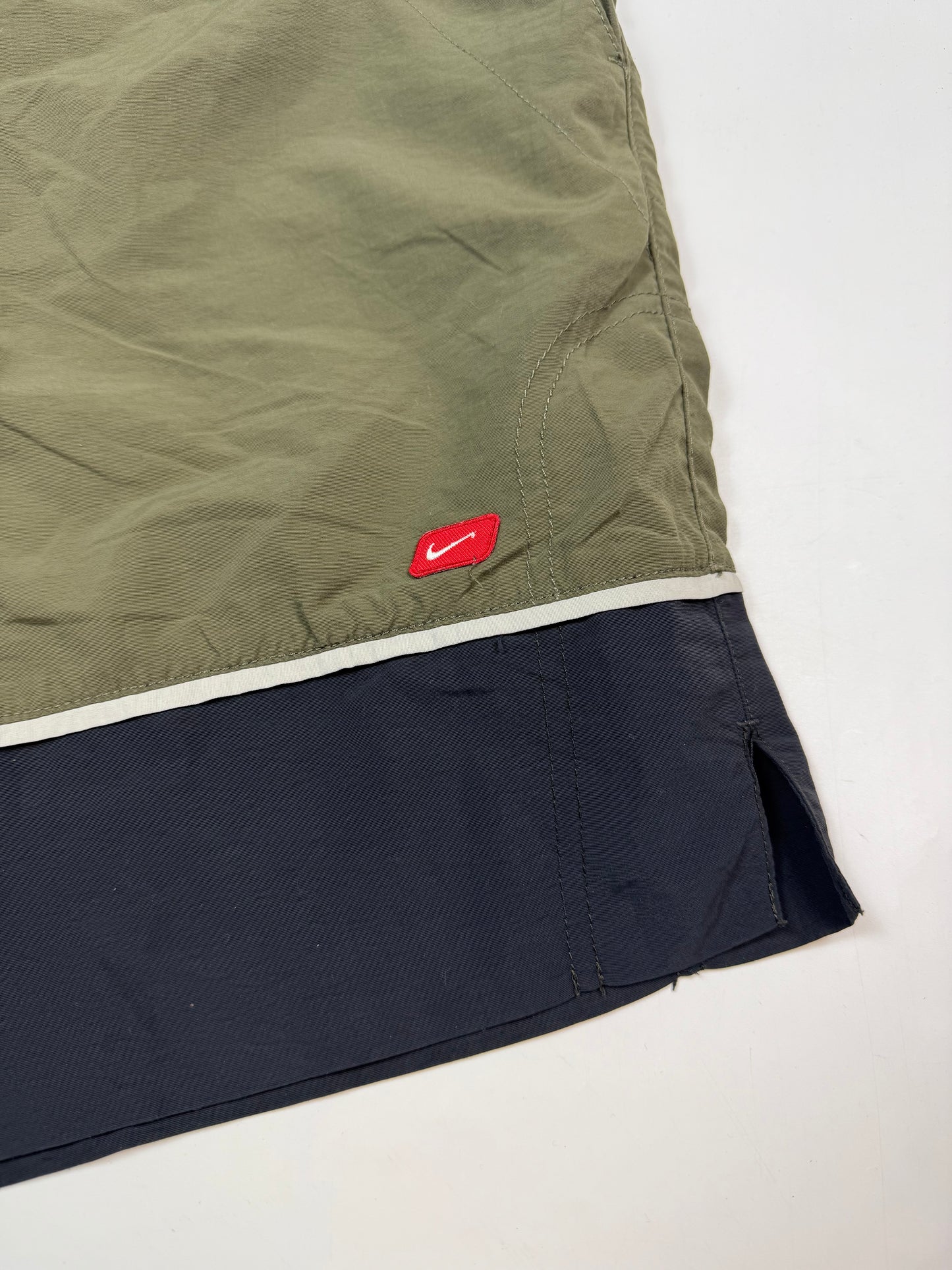 Vintage Nike baggy sport shorts (M)