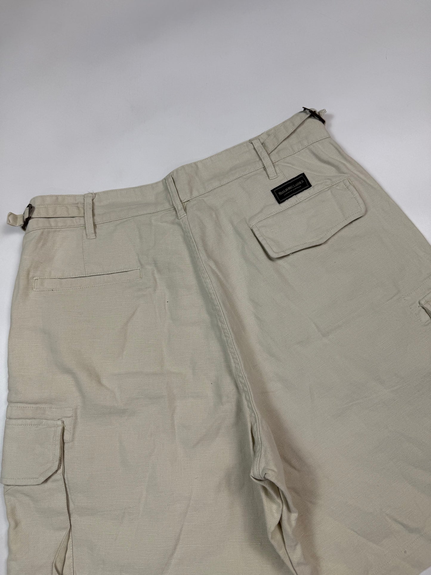 Vintage Marlboro classics baggy cargo shorts (W34)