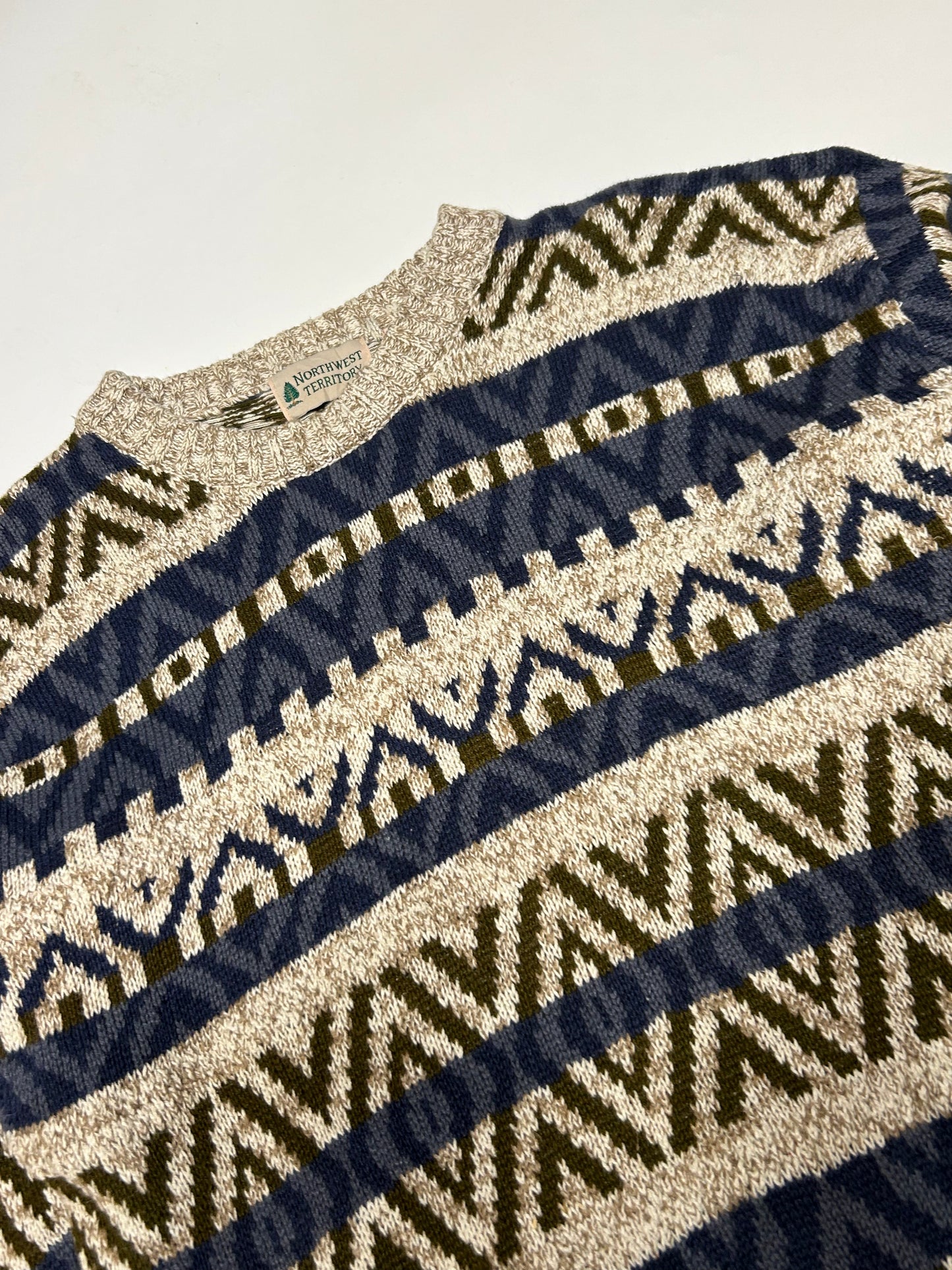 Vintage Northwest territory grandad knit sweater (M)