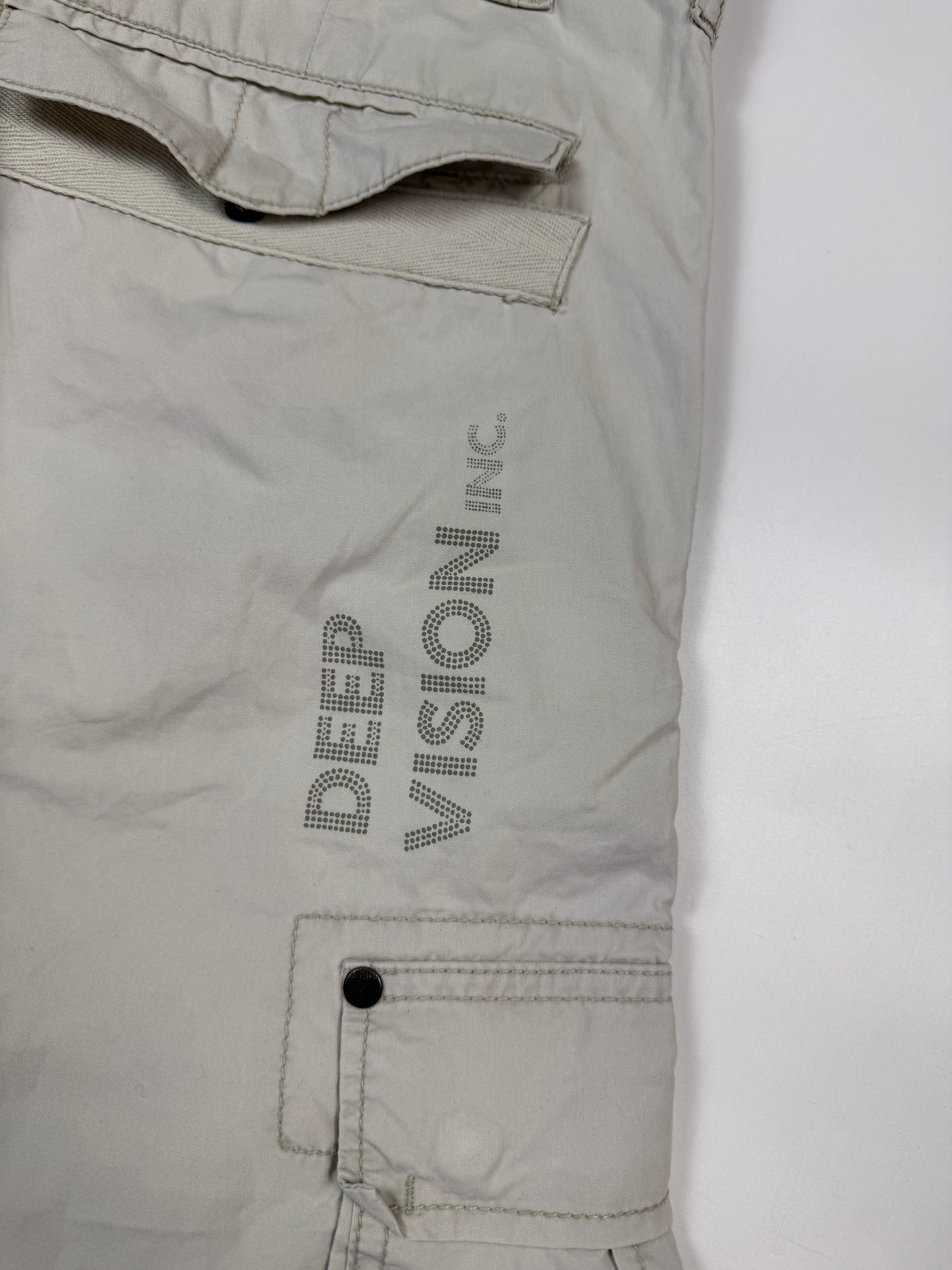 Vintage technical baggy cargo shorts (W38)