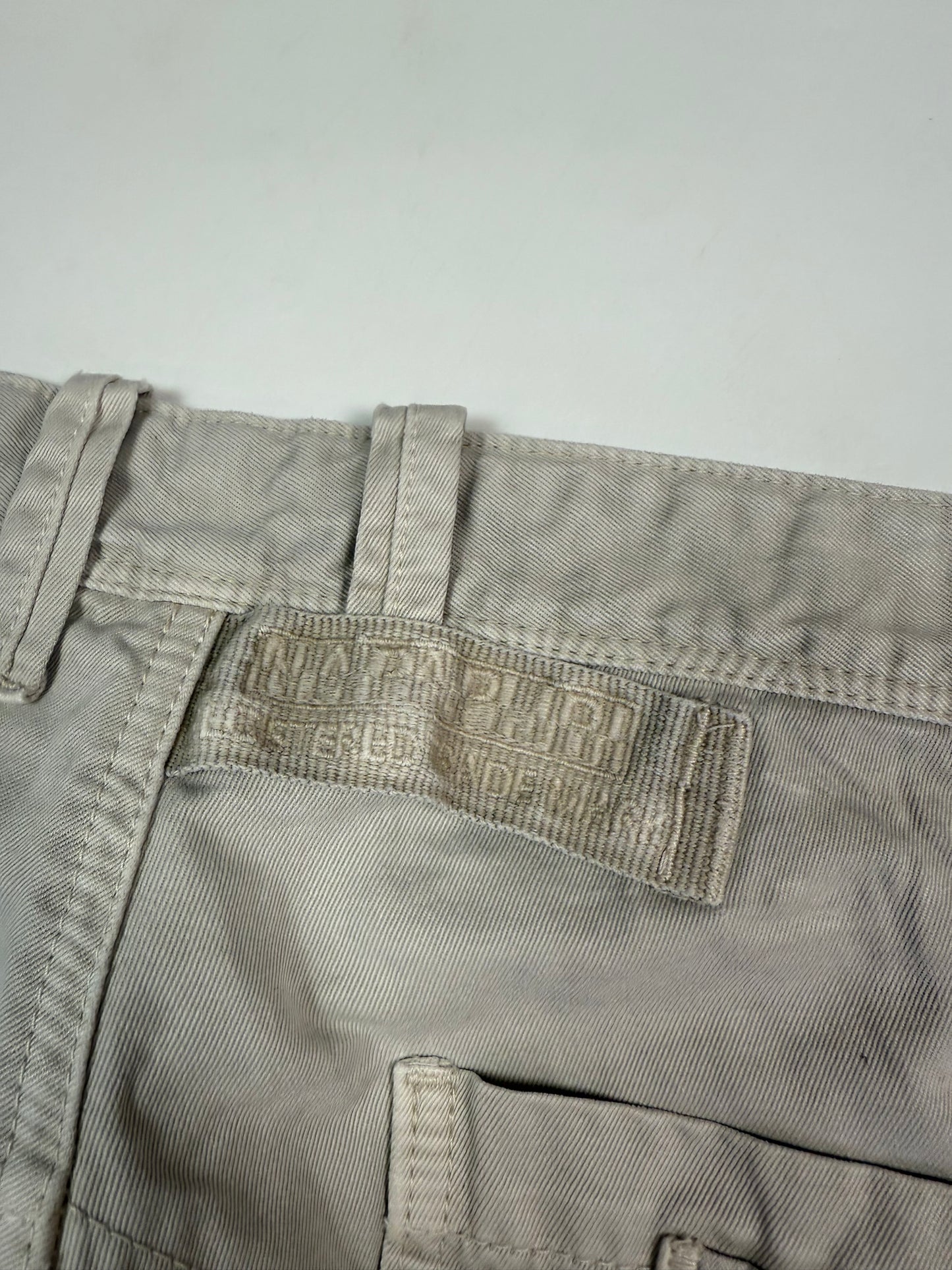 Vintage Napapijri cargo shorts (W32)