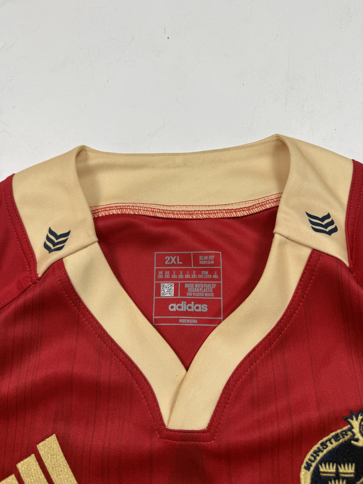 Munster 2024/25 Adidas rugby union shirt (XXL)