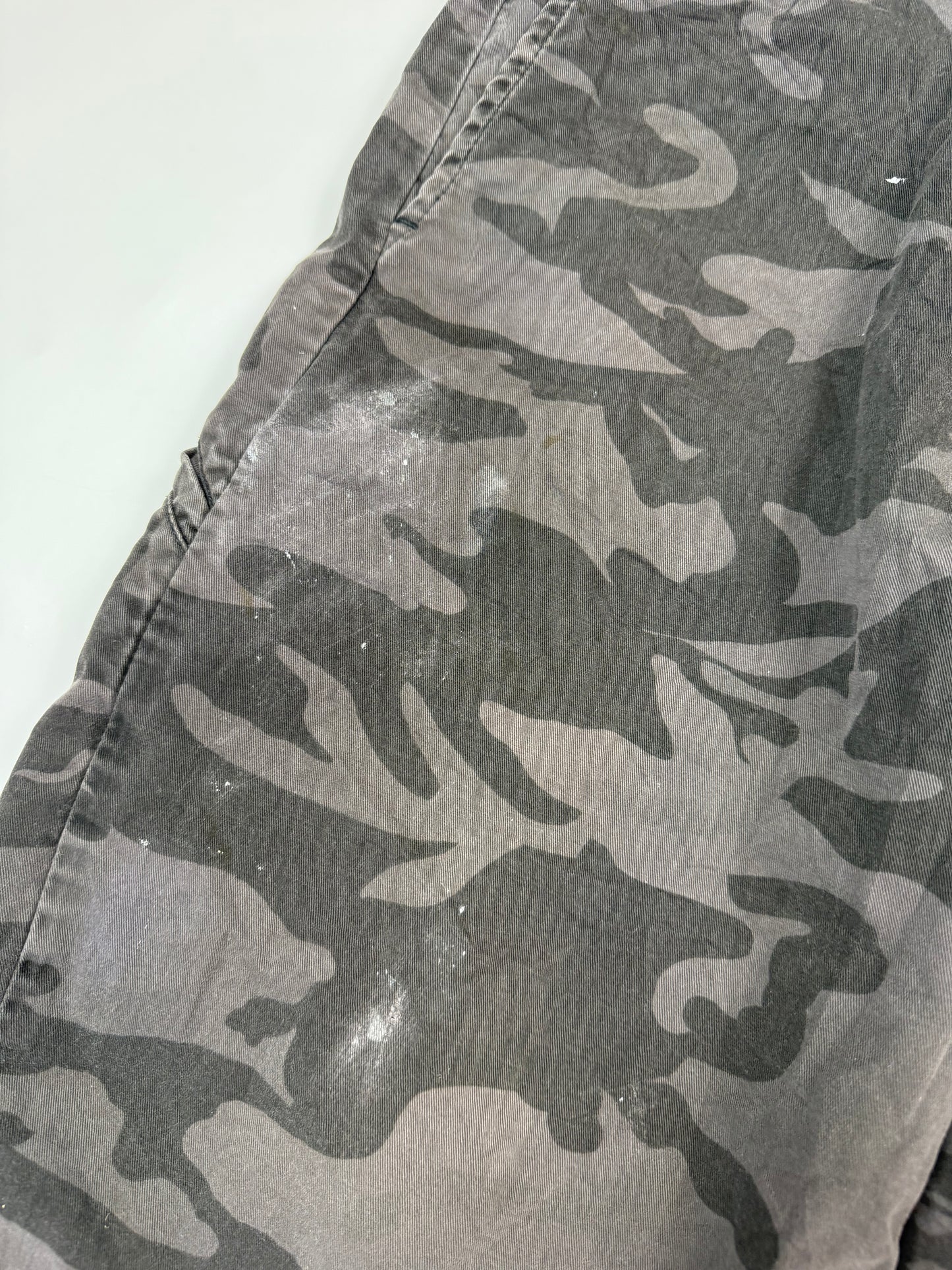 Vintage Dickies camouflage baggy work shorts (W32)