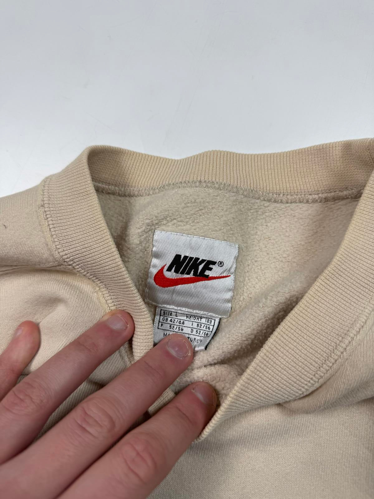 Vintage 90s Nike small logo sweatshirt (S)