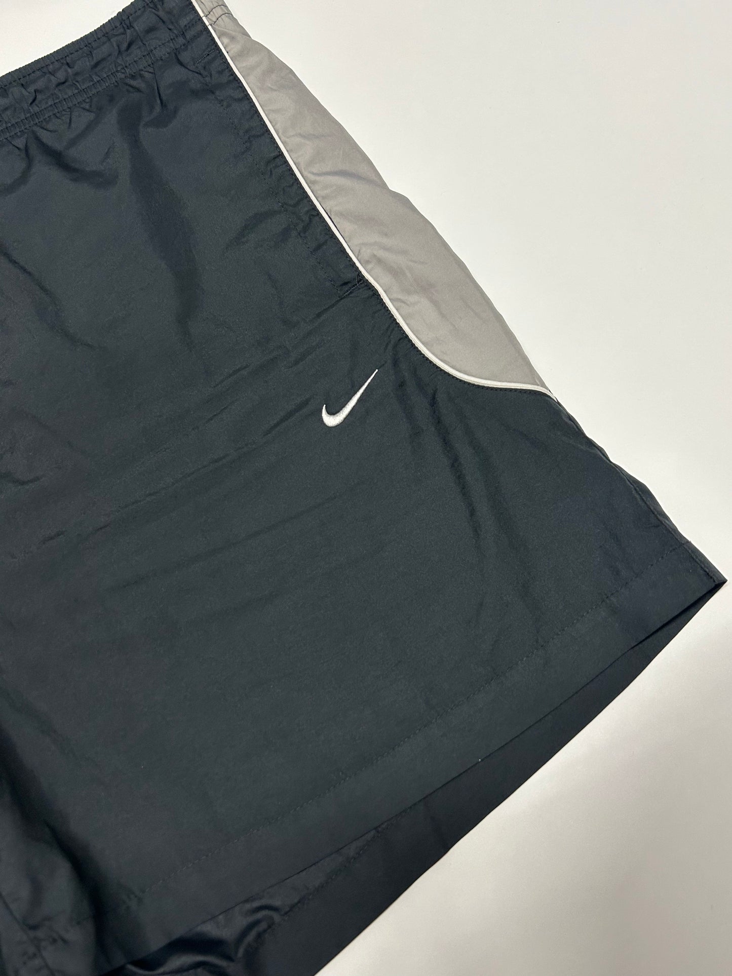 Vintage Nike shorts (XL)