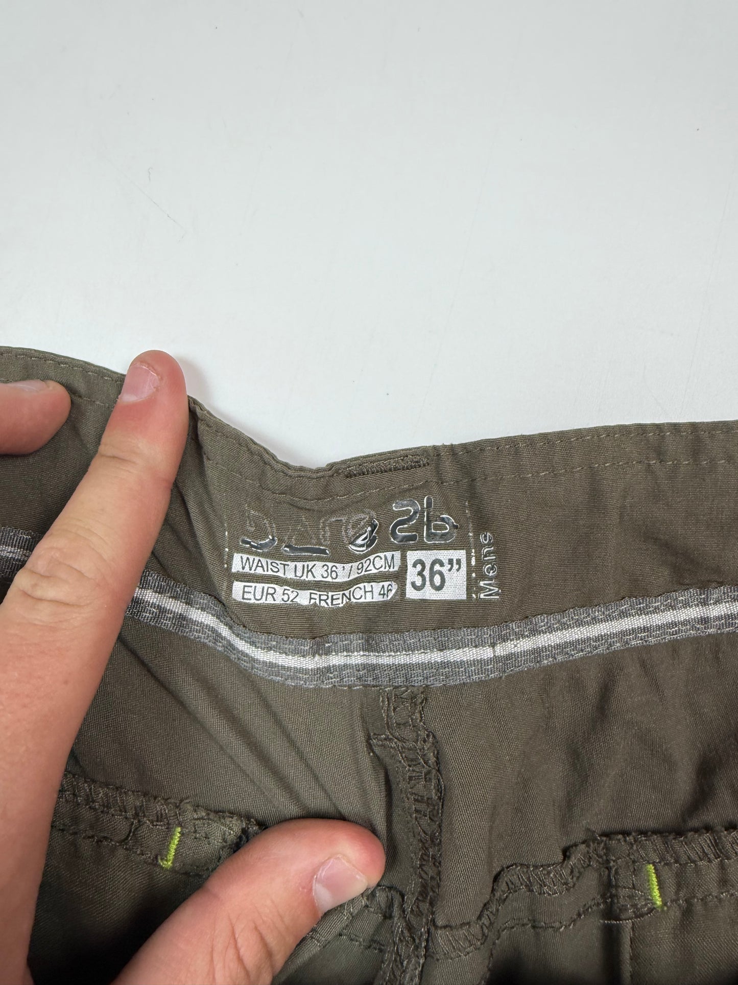 Technical baggy cargo shorts (W36)